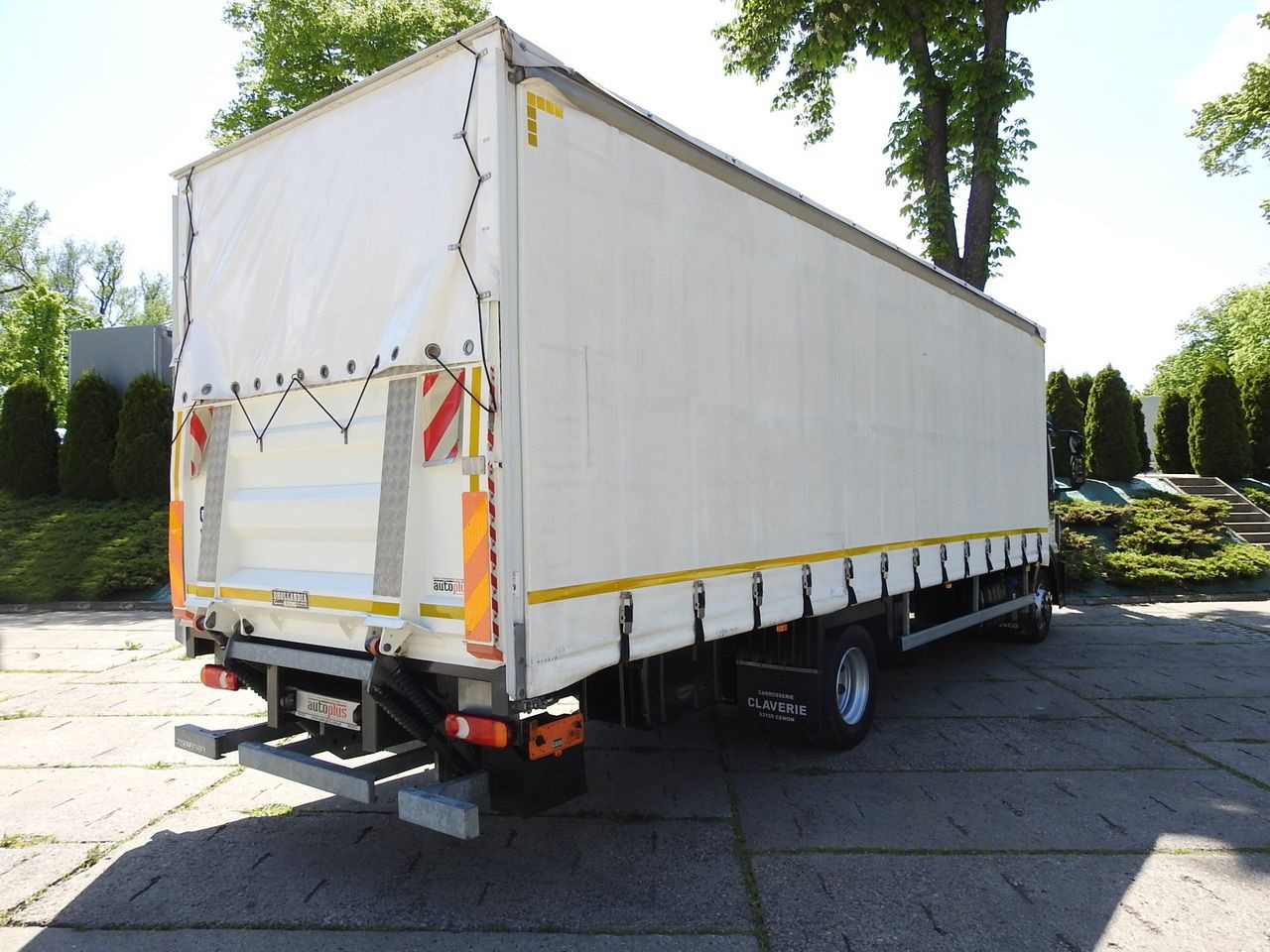 IVECO EUROCARGO 120 - 220 TARPAULIN LIFT 20 PALLETS LED LIGHTS AUTOMATIC TRANSMISSION HI-MATIC TWIN WHEELS AIR CONDITIONING 220HP - Furgoneta con lona: foto 3 IVECO EUROCARGO 120 - 220 TARPAULIN LIFT 20 PALLETS LED LIGHTS AUTOMATIC TRANSMISSION HI-MATIC TWIN WHEELS AIR CONDITIONING 220HP - Furgoneta con lona: foto 3