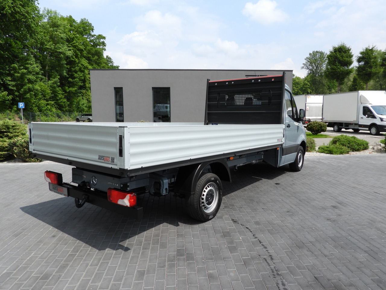 MERCEDES SPRINTER 315 STAKE BODY 8 PALLETS CRUISE CONTROL AIR CONDITIONING 150HP - Furgoneta caja abierta: foto 3 MERCEDES SPRINTER 315 STAKE BODY 8 PALLETS CRUISE CONTROL AIR CONDITIONING 150HP - Furgoneta caja abierta: foto 3