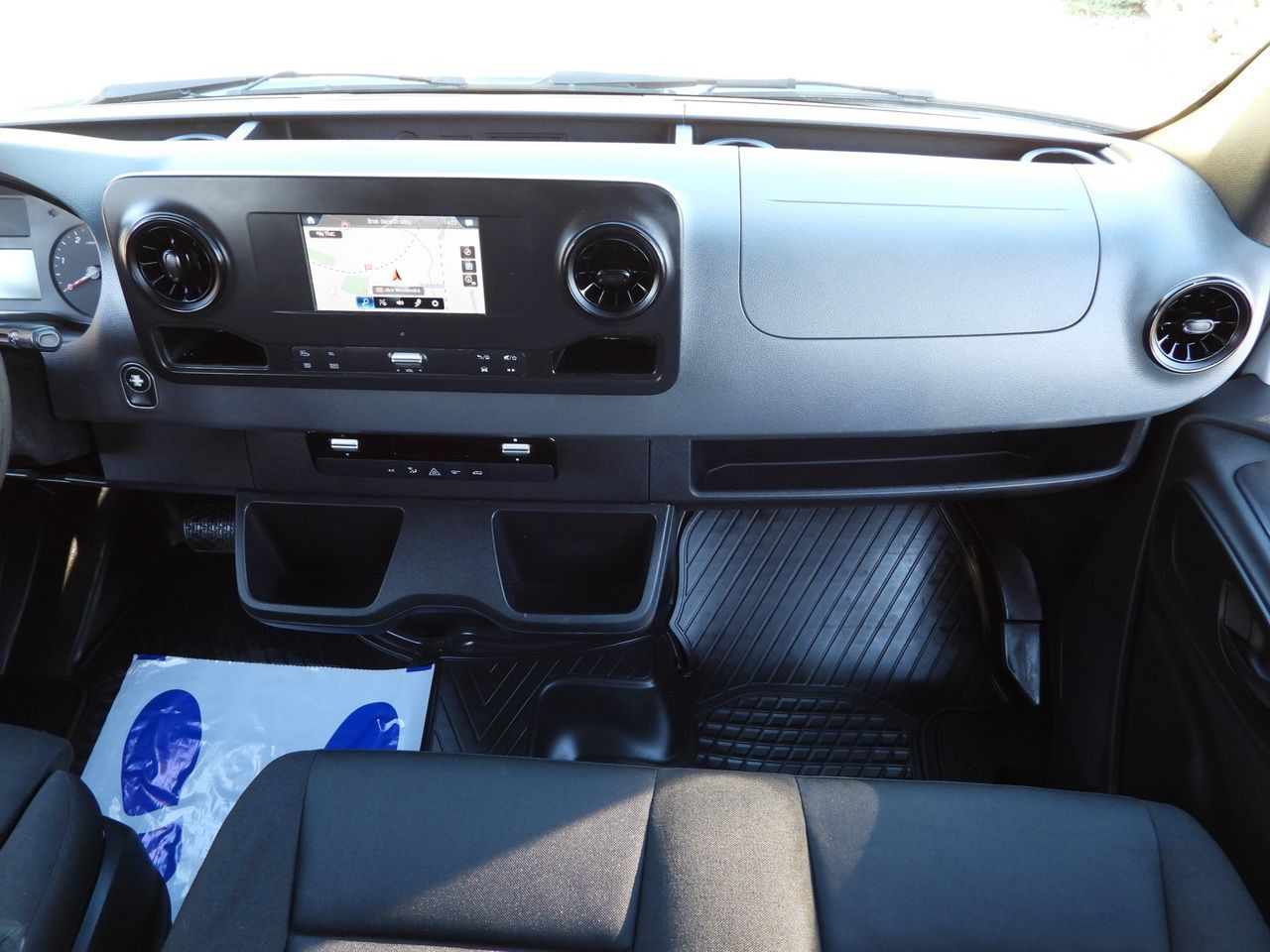 Furgón MERCEDES SPRINTER 316 BOX DELIVERY VAN 7 SEATS CRUISE CONTROL AUTOMATIC TRANSMISSION AIR CONDITIONING 160HP: foto 29 Furgón MERCEDES SPRINTER 316 BOX DELIVERY VAN 7 SEATS CRUISE CONTROL AUTOMATIC TRANSMISSION AIR CONDITIONING 160HP: foto 29