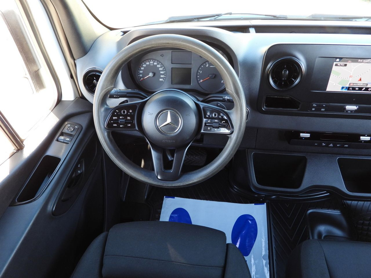 Furgón MERCEDES SPRINTER 316 BOX DELIVERY VAN 7 SEATS CRUISE CONTROL AUTOMATIC TRANSMISSION AIR CONDITIONING 160HP: foto 25 Furgón MERCEDES SPRINTER 316 BOX DELIVERY VAN 7 SEATS CRUISE CONTROL AUTOMATIC TRANSMISSION AIR CONDITIONING 160HP: foto 25