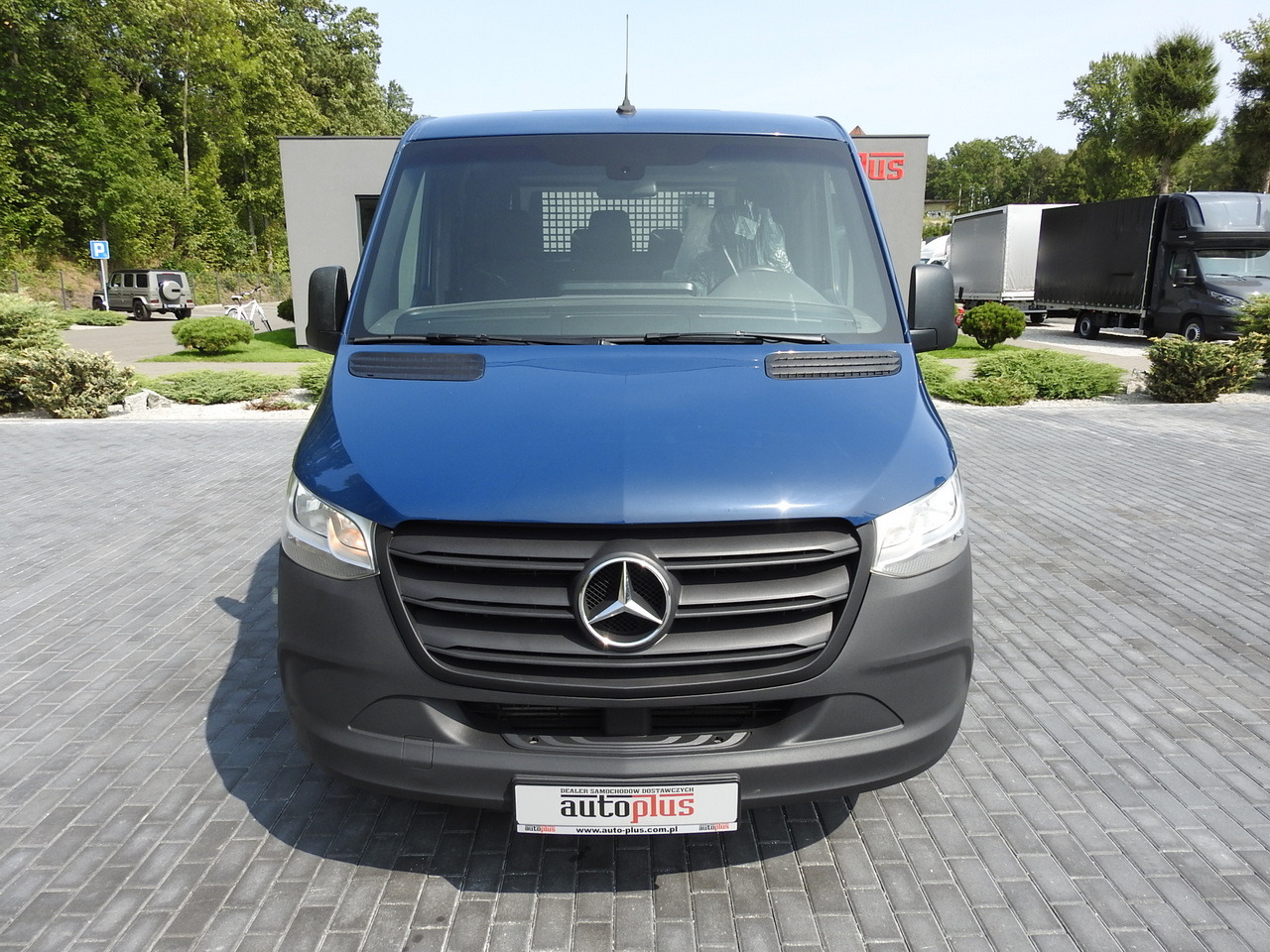 MERCEDES SPRINTER 316 STAKE BODY DOUBLE CABIN DOKA 7 SEATS AIR CONDITIONING 160HP - Furgoneta caja abierta: foto 5 MERCEDES SPRINTER 316 STAKE BODY DOUBLE CABIN DOKA 7 SEATS AIR CONDITIONING 160HP - Furgoneta caja abierta: foto 5