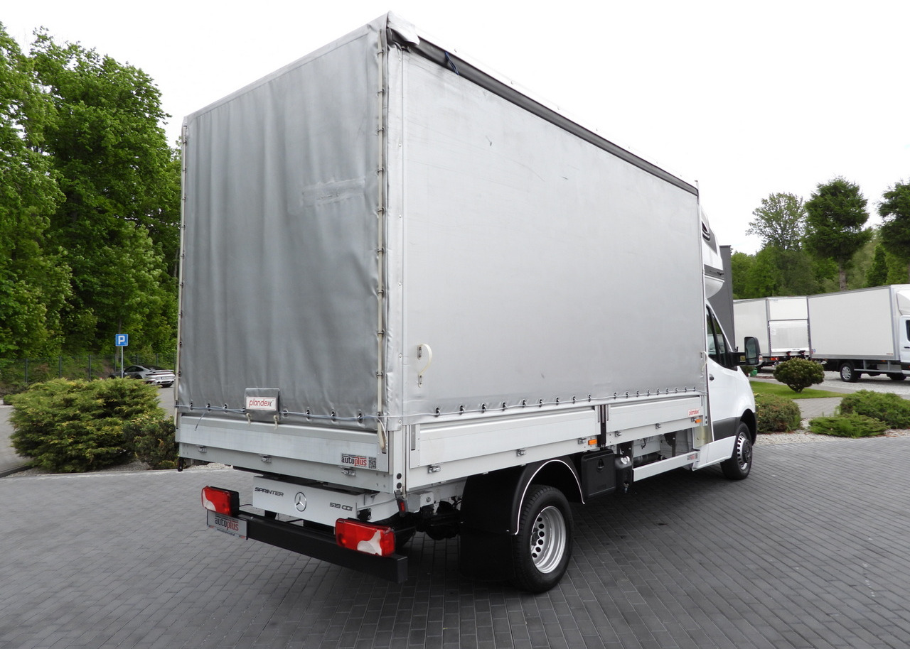 MERCEDES SPRINTER 519 TARPAULIN 8 PALLETS WEBASTO CRUISE CONTROL TWIN WHEELS AIR CONDITIONING 190HP - Furgoneta con lona: foto 3 MERCEDES SPRINTER 519 TARPAULIN 8 PALLETS WEBASTO CRUISE CONTROL TWIN WHEELS AIR CONDITIONING 190HP - Furgoneta con lona: foto 3