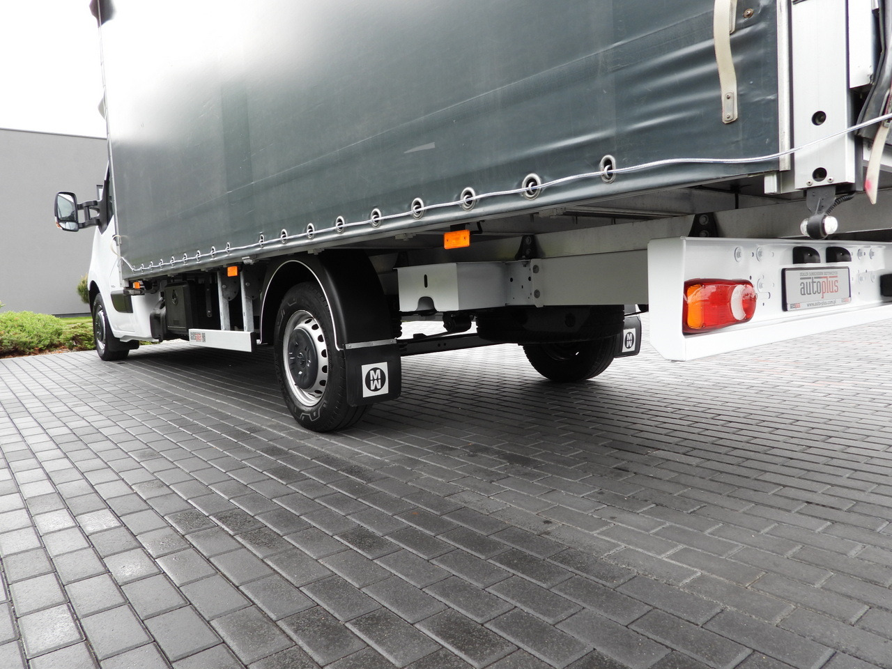 Leasing de OPEL MOVANO  TARPAULIN 10 PALLETS CRUISE CONTROL NAVIGATION LED LIGHTS PNEUMATICS AIR CONDITIONING  165HP OPEL MOVANO  TARPAULIN 10 PALLETS CRUISE CONTROL NAVIGATION LED LIGHTS PNEUMATICS AIR CONDITIONING  165HP: foto 16