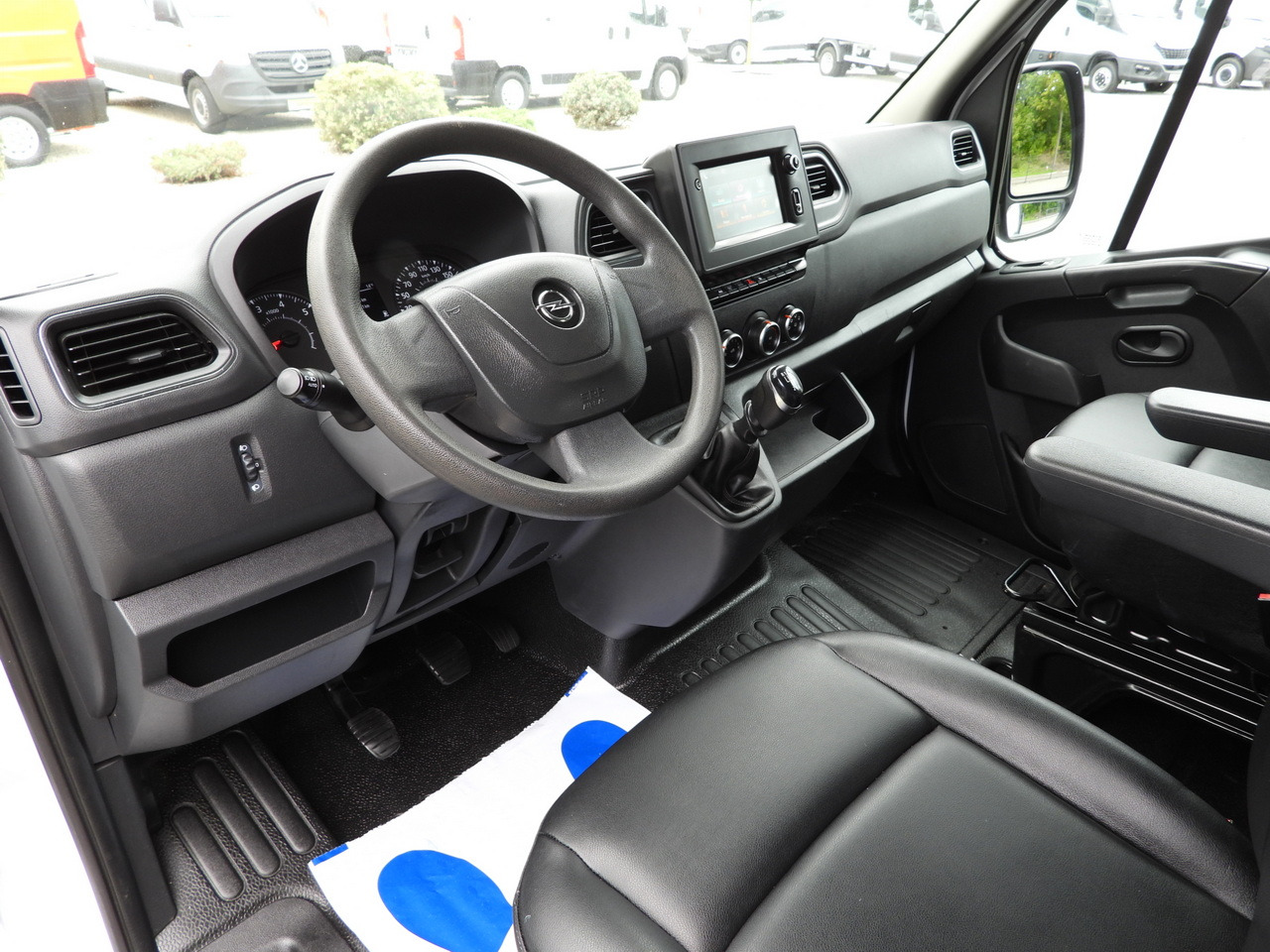 OPEL MOVANO TIPPER NAVIGATION LED LIGHTS TWIN WHEELS AIR CONDITIONING 145HP - Furgoneta basculante: foto 2 OPEL MOVANO TIPPER NAVIGATION LED LIGHTS TWIN WHEELS AIR CONDITIONING 145HP - Furgoneta basculante: foto 2