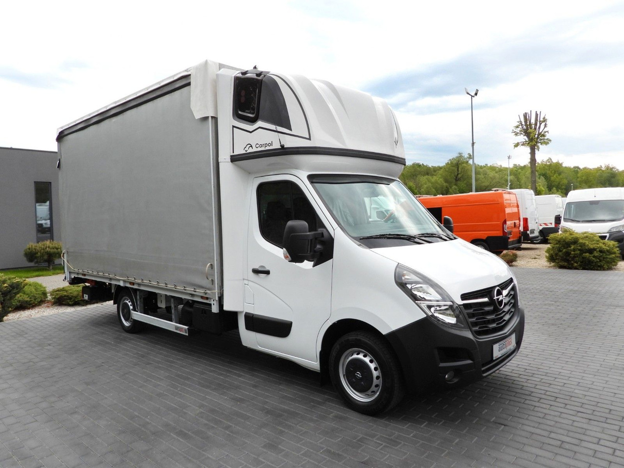 Opel MOVANO PRITSCHE PLANE AUFZUG 9 PALETTEN WEBASTO - Furgoneta con lona: foto 4 Opel MOVANO PRITSCHE PLANE AUFZUG 9 PALETTEN WEBASTO - Furgoneta con lona: foto 4
