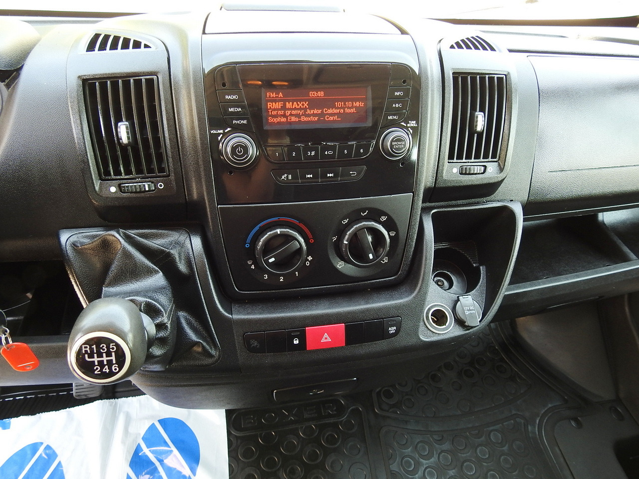 Furgón PEUGEOT BOXER BOX DELIVERY VAN 7 SEATS 110HP: foto 28 Furgón PEUGEOT BOXER BOX DELIVERY VAN 7 SEATS 110HP: foto 28