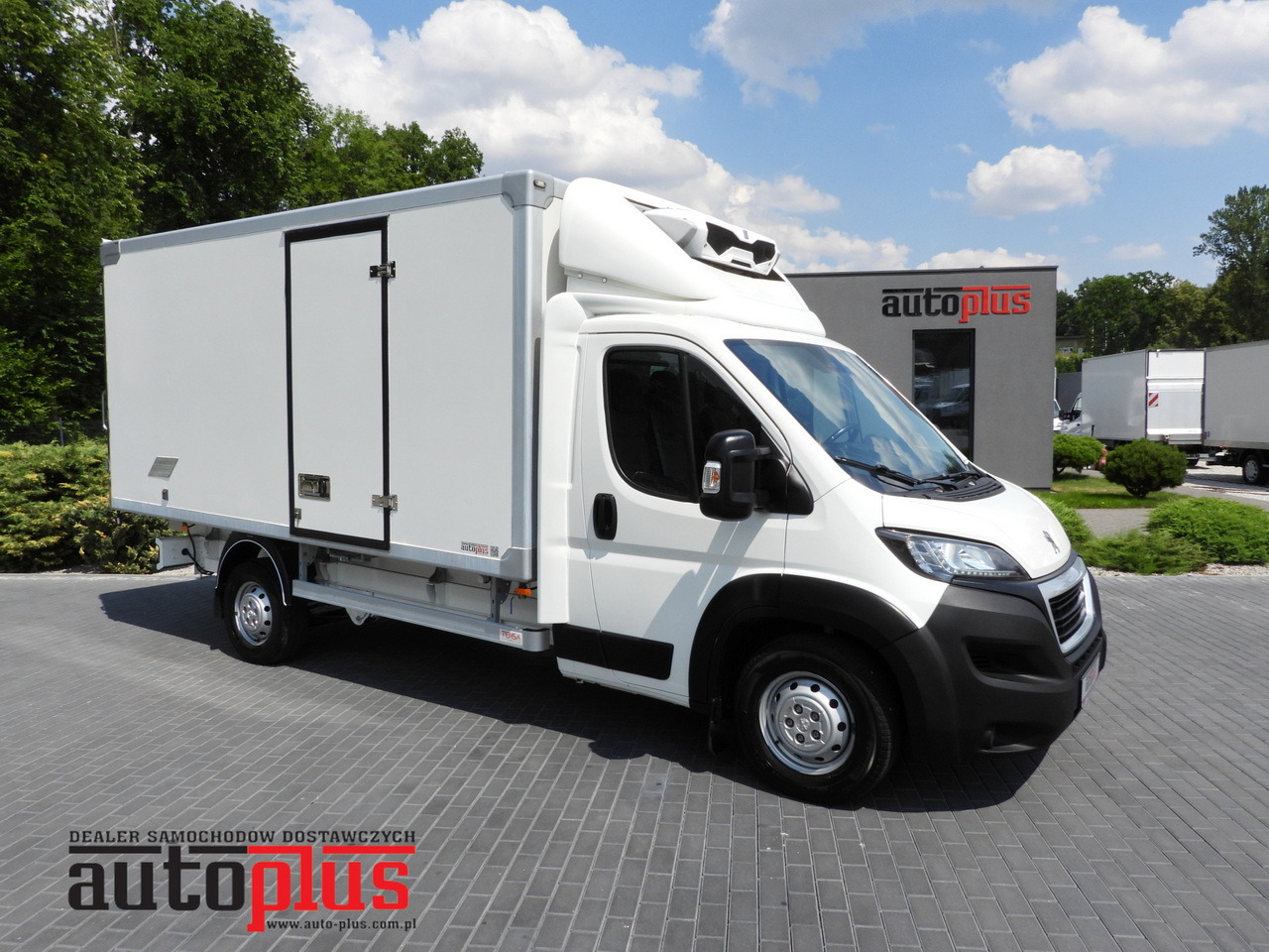 PEUGEOT BOXER REGRIGERATOR BOX 0*C 8 PALLETS CRUISE CONTROL LED LIGHTS AIR CONDITIONING 165HP - Furgoneta frigorifica: foto 1 PEUGEOT BOXER REGRIGERATOR BOX 0*C 8 PALLETS CRUISE CONTROL LED LIGHTS AIR CONDITIONING 165HP - Furgoneta frigorifica: foto 1