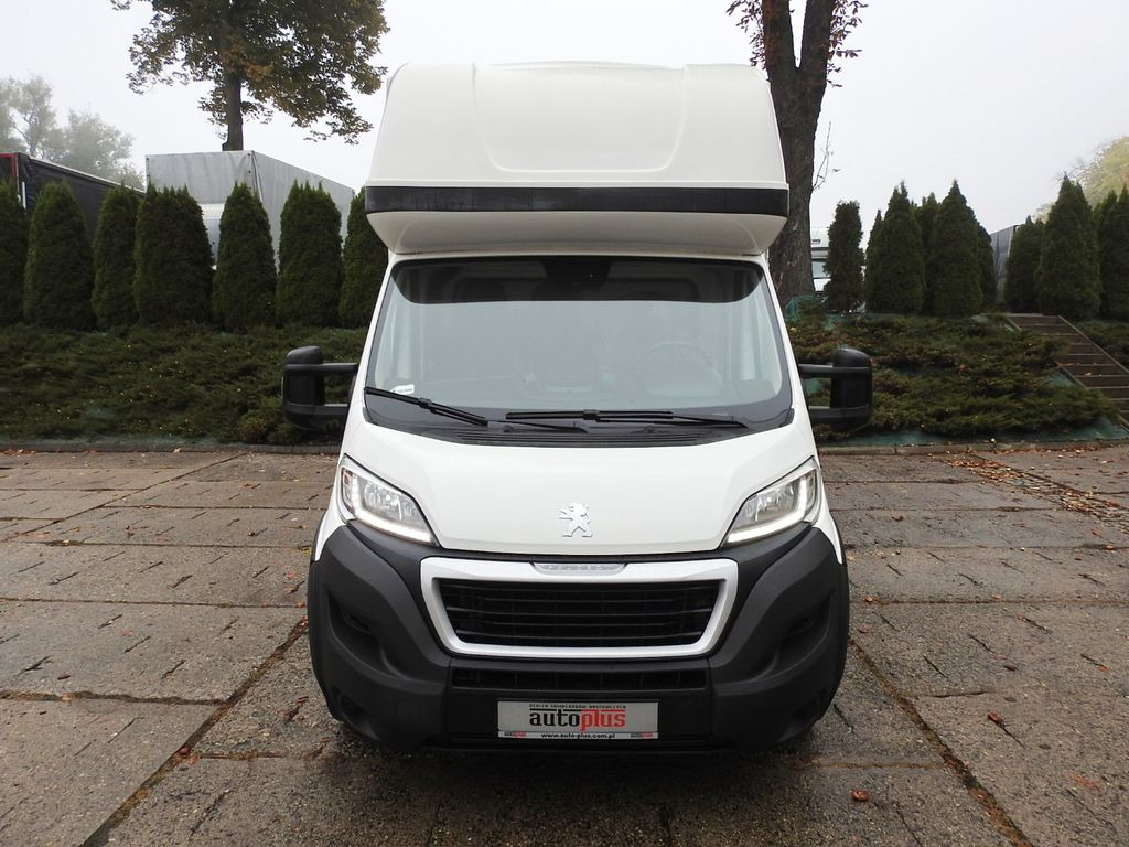 Peugeot BOXER PRITSCHE PLANE 8 PALLETS WEBASTO A/C - Furgoneta con lona: foto 5 Peugeot BOXER PRITSCHE PLANE 8 PALLETS WEBASTO A/C - Furgoneta con lona: foto 5