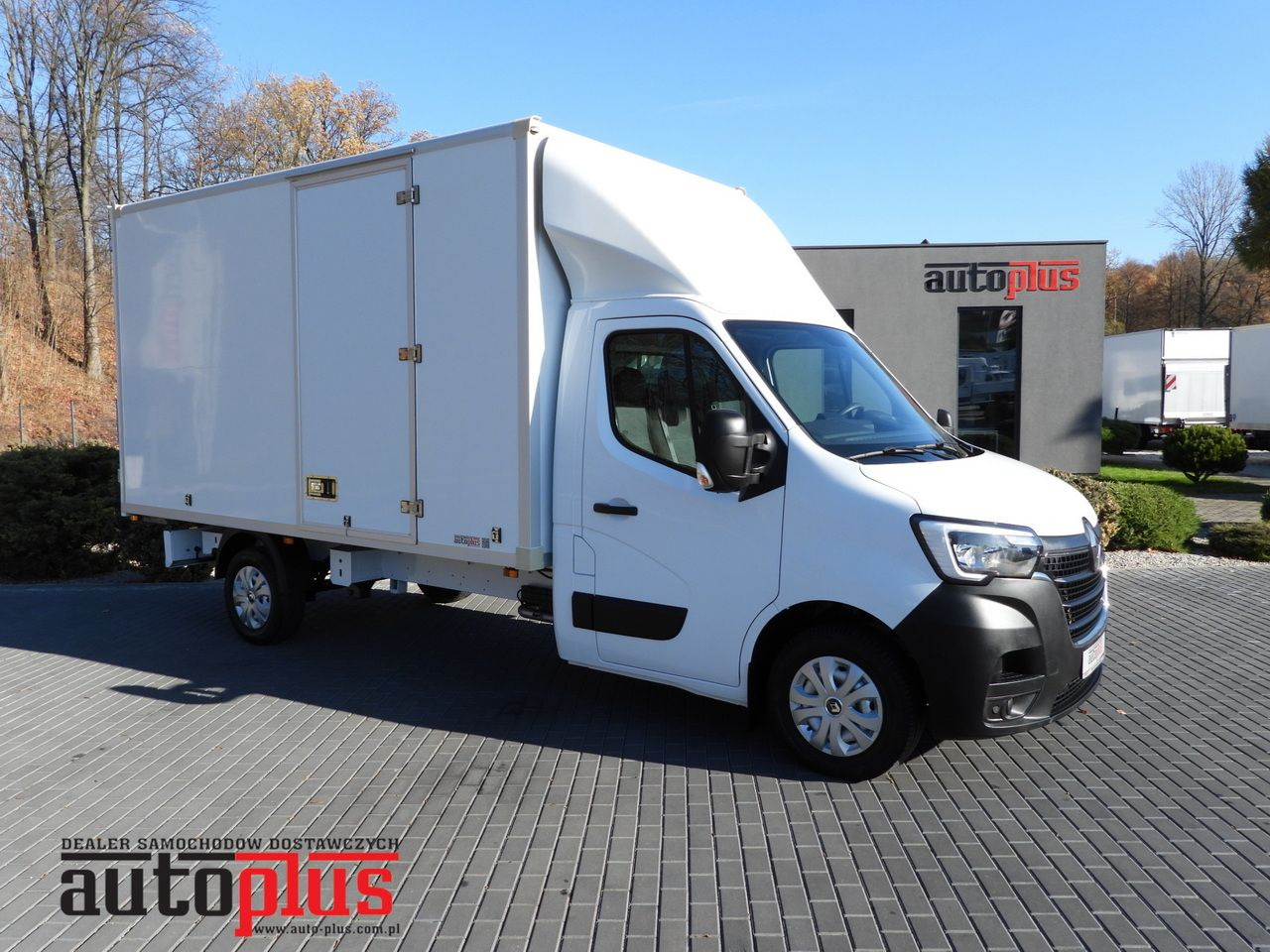 RENAULT MASTER BOX 8 PALLETS CRUISE CONTROL NAVIGATION LED LIGHTS AIR CONDITIONING 145HP - Furgoneta caja cerrada: foto 1 RENAULT MASTER BOX 8 PALLETS CRUISE CONTROL NAVIGATION LED LIGHTS AIR CONDITIONING 145HP - Furgoneta caja cerrada: foto 1