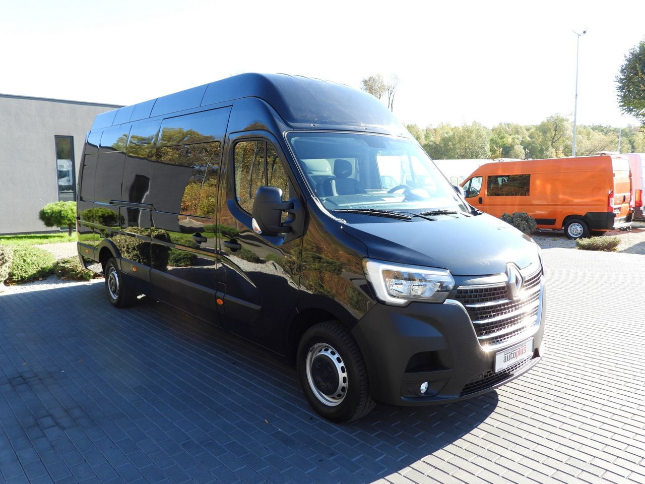 RENAULT MASTER BOX DELIVERY VAN 7 SEATS CRUISE CONTROL LED LIGHTS AIR CONDITIONING 165HP - Furgón: foto 4 RENAULT MASTER BOX DELIVERY VAN 7 SEATS CRUISE CONTROL LED LIGHTS AIR CONDITIONING 165HP - Furgón: foto 4