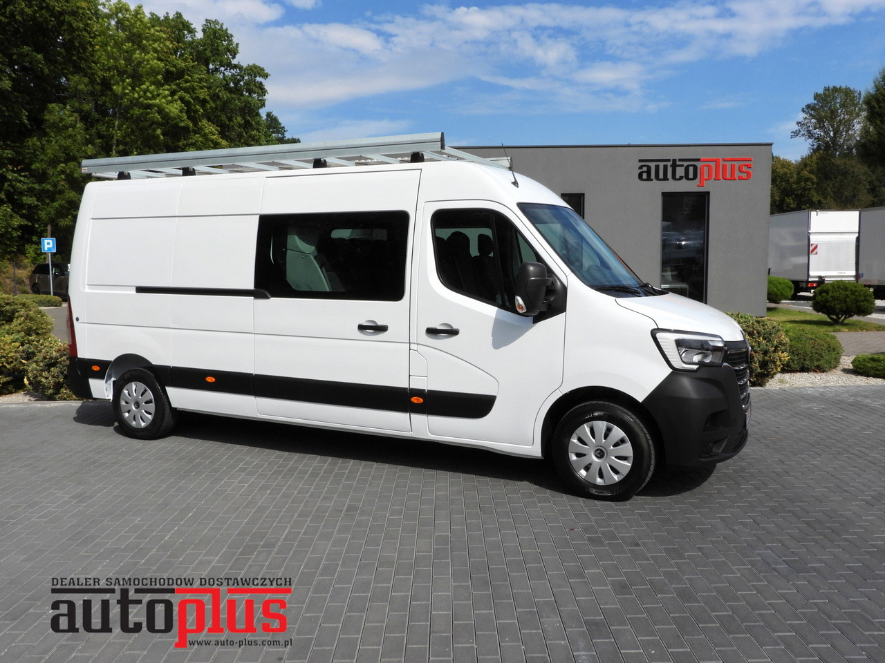 RENAULT MASTER BOX DELIVERY VAN 7 SEATS CRUISE CONTROL NAVIGATION LED LIGHTS AIR CONDITIONING 135HP - Furgón: foto 1 RENAULT MASTER BOX DELIVERY VAN 7 SEATS CRUISE CONTROL NAVIGATION LED LIGHTS AIR CONDITIONING 135HP - Furgón: foto 1