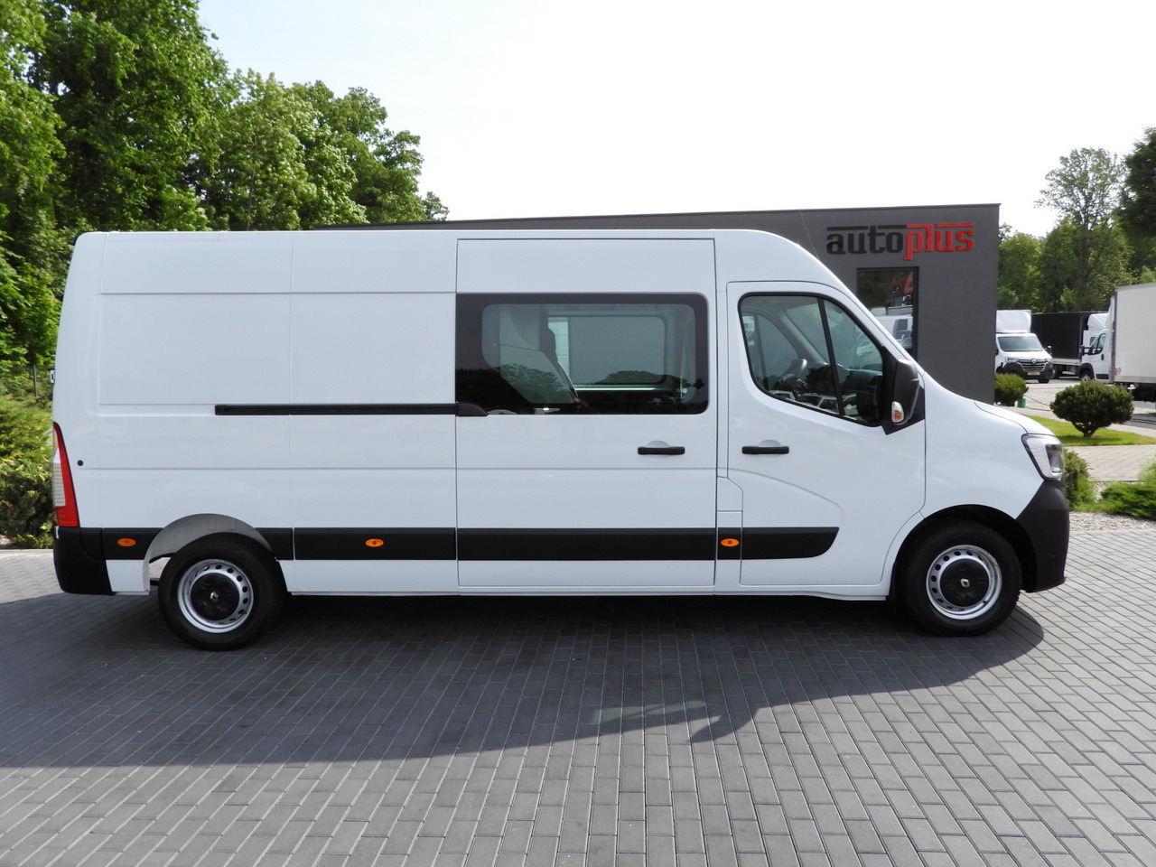 Furgón RENAULT MASTER BOX DELIVERY VAN 7 SEATS CRUISE CONTROL NAVIGATION LED LIGHTS AIR CONDITIONING 140HP: foto 7 Furgón RENAULT MASTER BOX DELIVERY VAN 7 SEATS CRUISE CONTROL NAVIGATION LED LIGHTS AIR CONDITIONING 140HP: foto 7