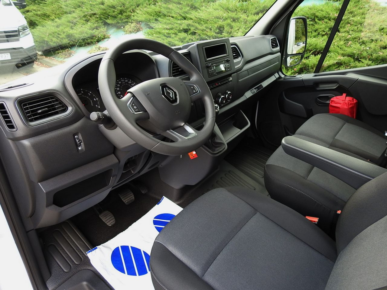 RENAULT MASTER NEW TARPAULIN 8 PALLETS CRUISE CONTROL LED LIGHTS AIR CONDITIONING 165HP - Furgoneta con lona: foto 2 RENAULT MASTER NEW TARPAULIN 8 PALLETS CRUISE CONTROL LED LIGHTS AIR CONDITIONING 165HP - Furgoneta con lona: foto 2