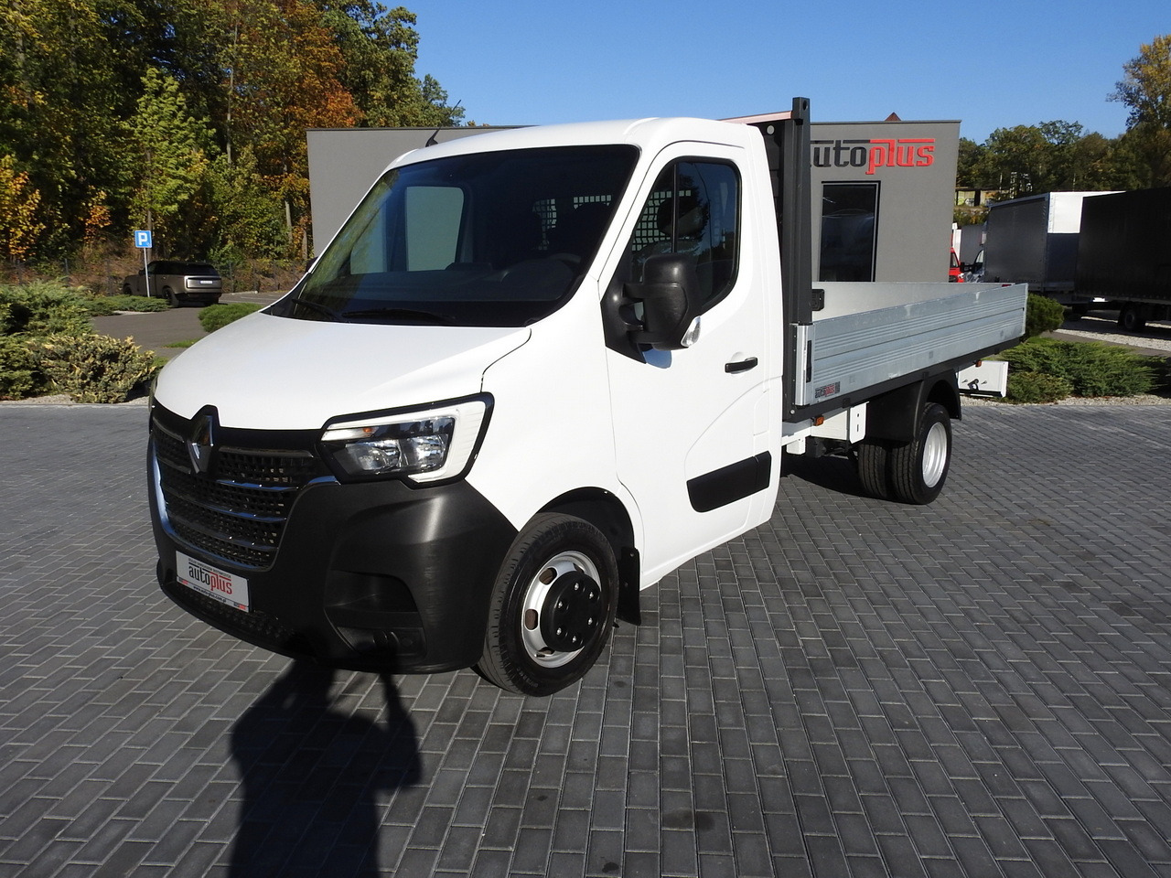 Furgoneta caja abierta RENAULT MASTER STAKE BODY CRUISE CONTROL AIR CONDITIONING LED LIGHTS TWIN WHEELS  130HP: foto 16 Furgoneta caja abierta RENAULT MASTER STAKE BODY CRUISE CONTROL AIR CONDITIONING LED LIGHTS TWIN WHEELS  130HP: foto 16