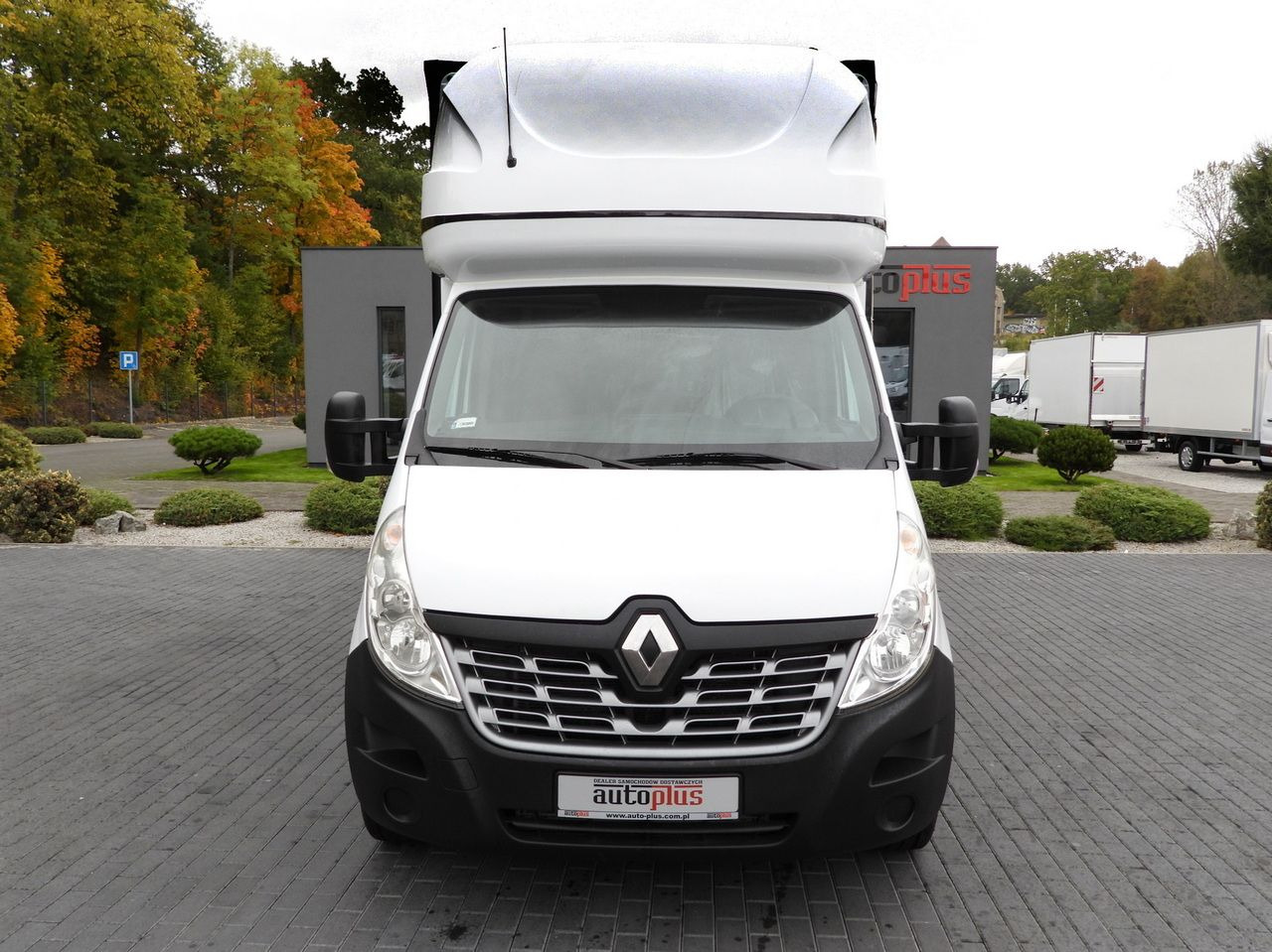 RENAULT MASTER TARPAULIN 10 PALLETS WEBASTO CRUISE CONTROL AIR CONDITIONING 170HP - Furgoneta con lona: foto 5 RENAULT MASTER TARPAULIN 10 PALLETS WEBASTO CRUISE CONTROL AIR CONDITIONING 170HP - Furgoneta con lona: foto 5