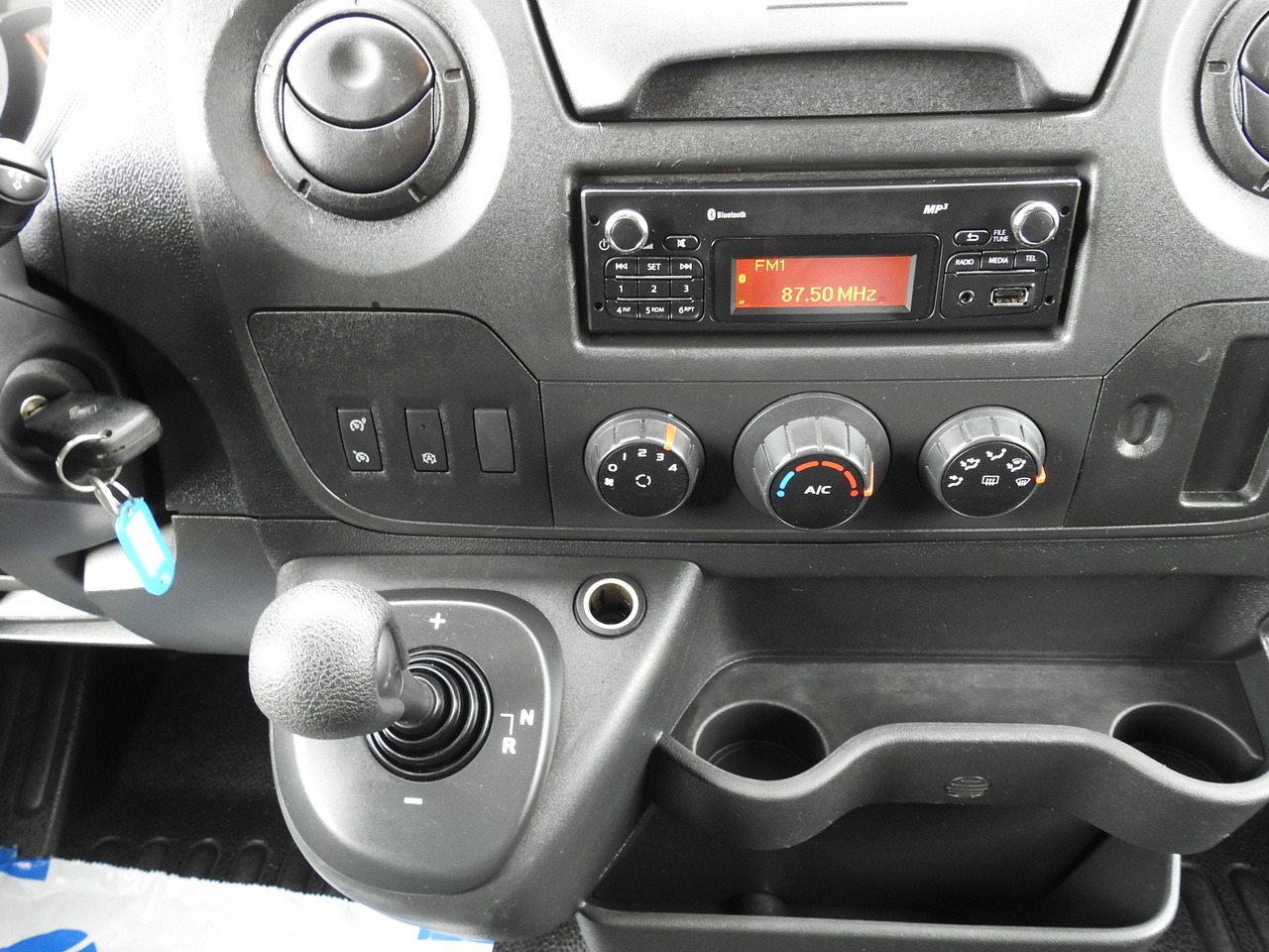 Furgoneta con lona RENAULT MASTER TARPAULIN 10 PALLETS WEBASTO CRUISE CONTROL AIR CONDITIONING PNEUMATICS AUTOMATIC TRANSMISSION   170HP: foto 32