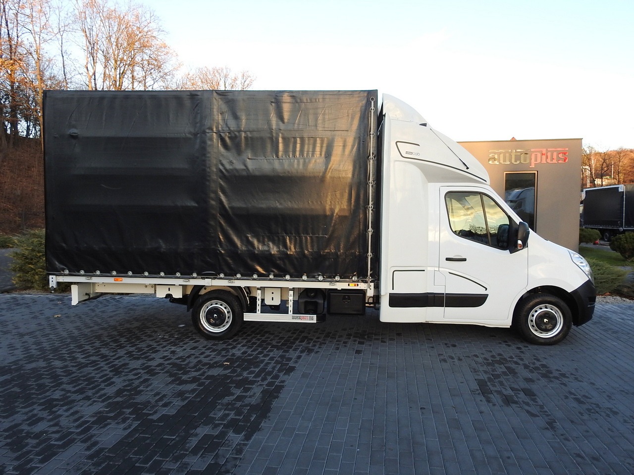 Furgoneta con lona RENAULT MASTER TARPAULIN 10 PALLETS WEBASTO CRUISE CONTROL AIR CONDITIONING PNEUMATICS AUTOMATIC TRANSMISSION   170HP: foto 7