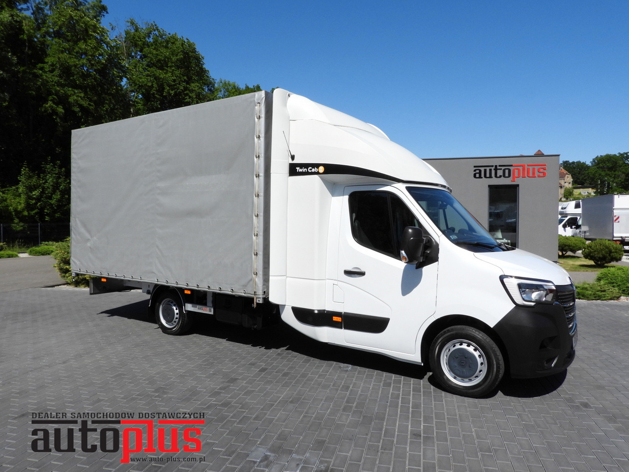RENAULT MASTER TARPAULIN 10 PALLETS WEBASTO CRUISE CONTROL LED LIGHTS PNEUMATICS AIR CONDITIONING 165HP - Furgoneta con lona: foto 1 RENAULT MASTER TARPAULIN 10 PALLETS WEBASTO CRUISE CONTROL LED LIGHTS PNEUMATICS AIR CONDITIONING 165HP - Furgoneta con lona: foto 1