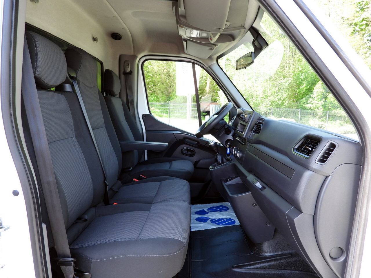 Furgoneta con lona RENAULT MASTER TARPAULIN 10 PALLETS WEBASTO CRUISE CONTROL LED LIGHTS PNEUMATICS AIR CONDITIONING 165HP: foto 36 Furgoneta con lona RENAULT MASTER TARPAULIN 10 PALLETS WEBASTO CRUISE CONTROL LED LIGHTS PNEUMATICS AIR CONDITIONING 165HP: foto 36