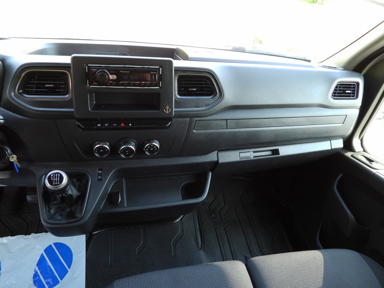 Furgoneta con lona RENAULT MASTER TARPAULIN 10 PALLETS WEBASTO CRUISE CONTROL LED LIGHTS PNEUMATICS AIR CONDITIONING 165HP: foto 31 Furgoneta con lona RENAULT MASTER TARPAULIN 10 PALLETS WEBASTO CRUISE CONTROL LED LIGHTS PNEUMATICS AIR CONDITIONING 165HP: foto 31