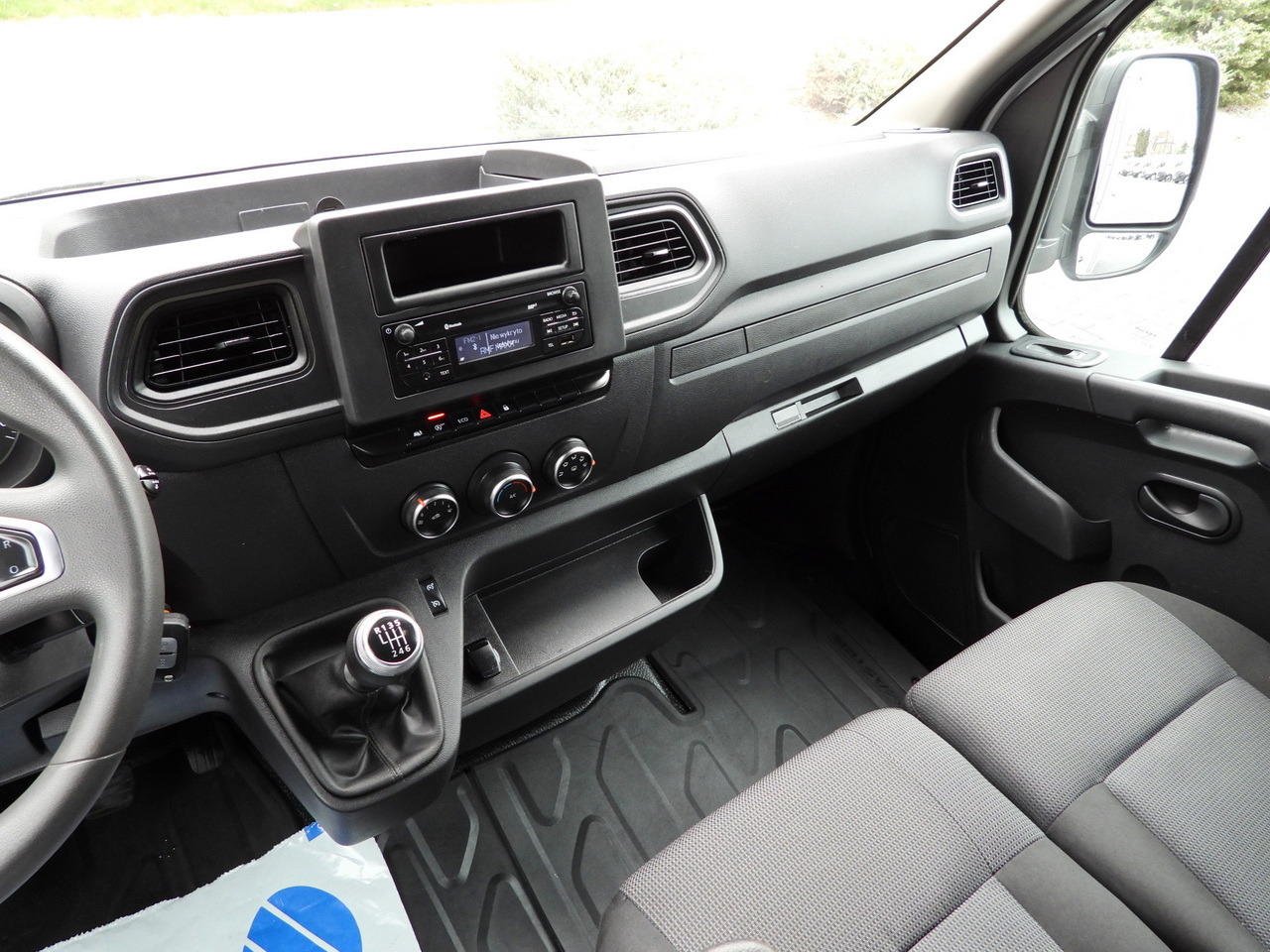 Furgoneta con lona RENAULT MASTER TARPAULIN 10 PALLETS WEBASTO CRUISE CONTROL LED LIGHTS PNEUMATICS AIR CONDITIONING 165HP: foto 32 Furgoneta con lona RENAULT MASTER TARPAULIN 10 PALLETS WEBASTO CRUISE CONTROL LED LIGHTS PNEUMATICS AIR CONDITIONING 165HP: foto 32