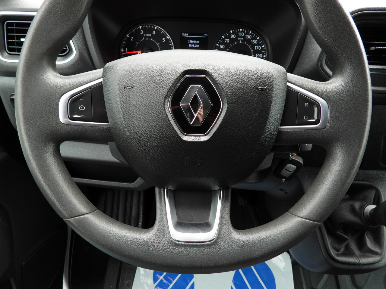 Furgoneta con lona RENAULT MASTER TARPAULIN 10 PALLETS WEBASTO CRUISE CONTROL LED LIGHTS PNEUMATICS AIR CONDITIONING 165HP: foto 31 Furgoneta con lona RENAULT MASTER TARPAULIN 10 PALLETS WEBASTO CRUISE CONTROL LED LIGHTS PNEUMATICS AIR CONDITIONING 165HP: foto 31