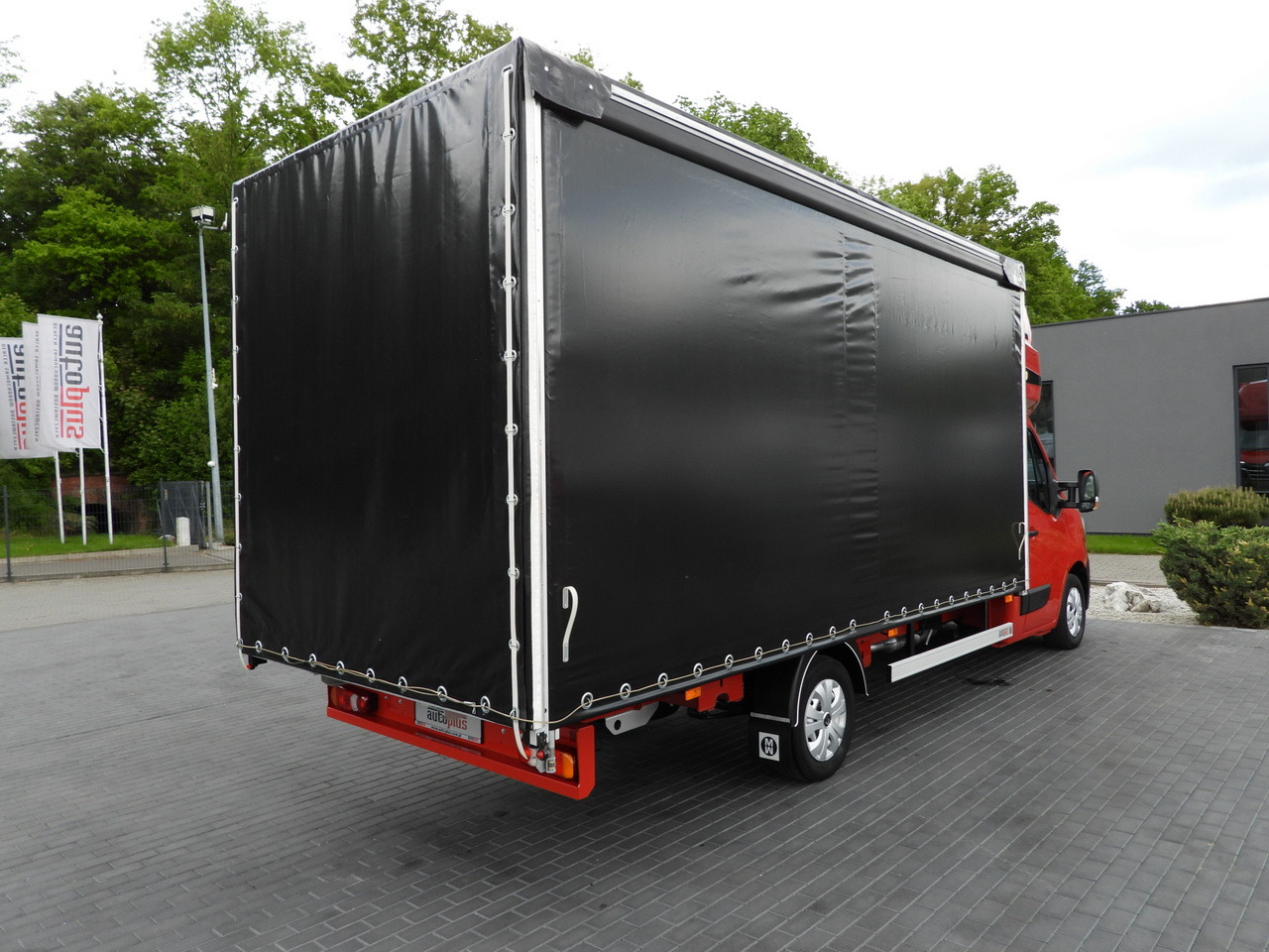 Furgoneta con lona RENAULT MASTER TARPAULIN 10 PALLETS WEBASTO CRUISE CONTROL LED LIGHTS PNEUMATICS AIR CONDITIONING 165HP: foto 13 Furgoneta con lona RENAULT MASTER TARPAULIN 10 PALLETS WEBASTO CRUISE CONTROL LED LIGHTS PNEUMATICS AIR CONDITIONING 165HP: foto 13