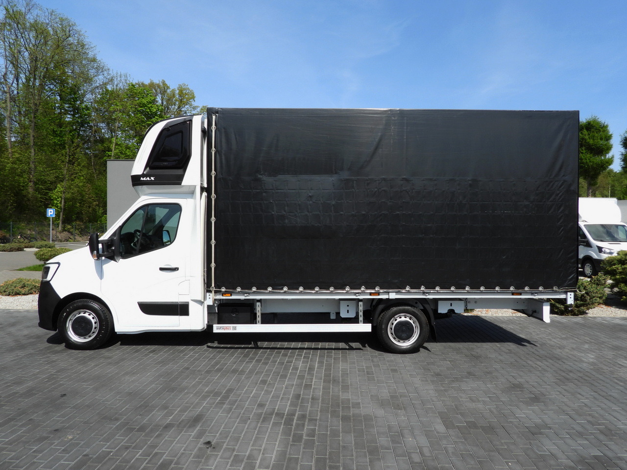 Furgoneta con lona RENAULT MASTER TARPAULIN 10 PALLETS WEBASTO CRUISE CONTROL LED LIGHTS PNEUMATICS AIR CONDITIONING 165HP: foto 9 Furgoneta con lona RENAULT MASTER TARPAULIN 10 PALLETS WEBASTO CRUISE CONTROL LED LIGHTS PNEUMATICS AIR CONDITIONING 165HP: foto 9