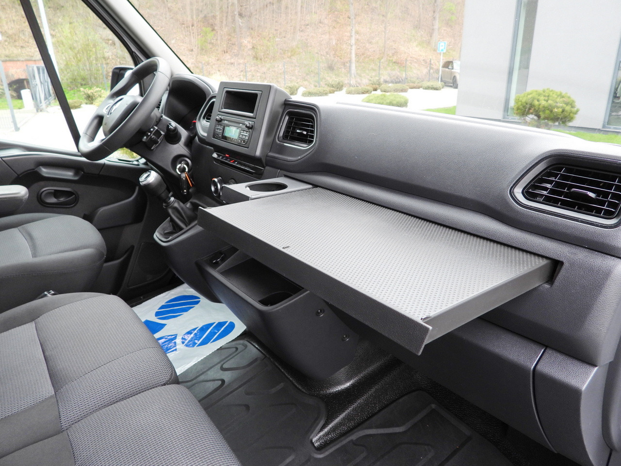 Furgoneta con lona RENAULT MASTER TARPAULIN 10 PALLETS WEBASTO CRUISE CONTROL LED LIGHTS PNEUMATICS AIR CONDITIONING 165HP: foto 39 Furgoneta con lona RENAULT MASTER TARPAULIN 10 PALLETS WEBASTO CRUISE CONTROL LED LIGHTS PNEUMATICS AIR CONDITIONING 165HP: foto 39