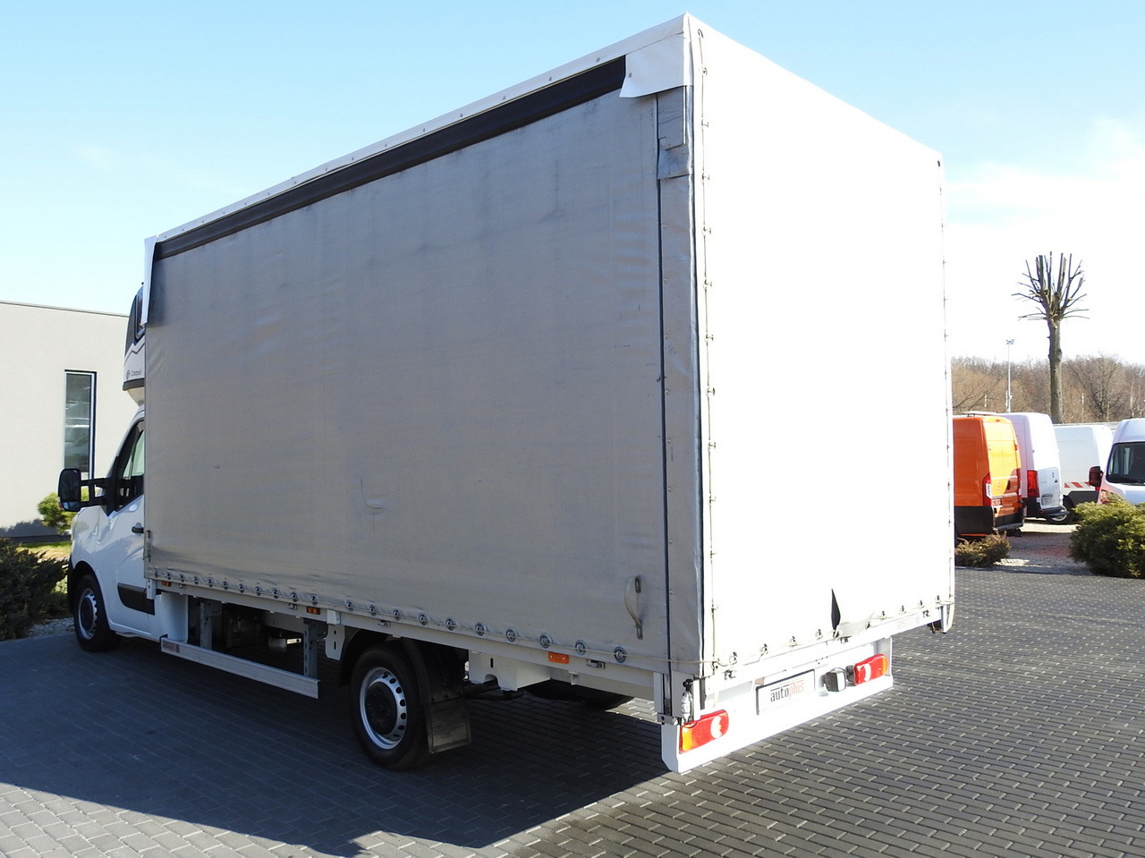 Furgoneta con lona RENAULT MASTER  TARPAULIN 10 PALLETS WEBASTO CRUISE CONTROL LED LIGHTS PNEUMATICS AIR CONDITIONING  165HP: foto 10