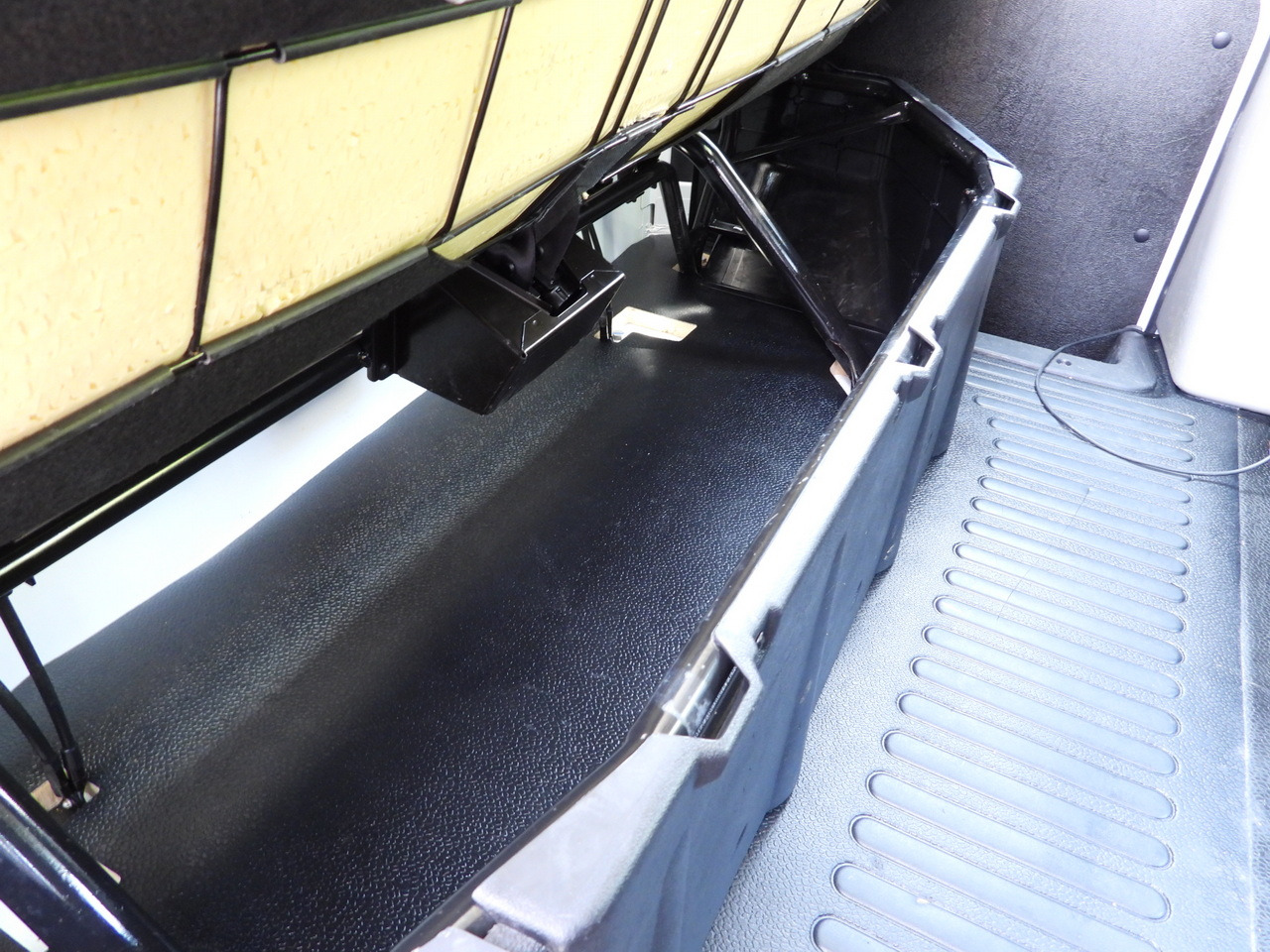 Leasing de RENAULT MASTER TIPPER DOUBLE CABIN DOKA 6 SEATS CRUISE CONTROL LED LIGHTS TWIN WHEELS AIR CONDITIONING  130HP RENAULT MASTER TIPPER DOUBLE CABIN DOKA 6 SEATS CRUISE CONTROL LED LIGHTS TWIN WHEELS AIR CONDITIONING  130HP: foto 37