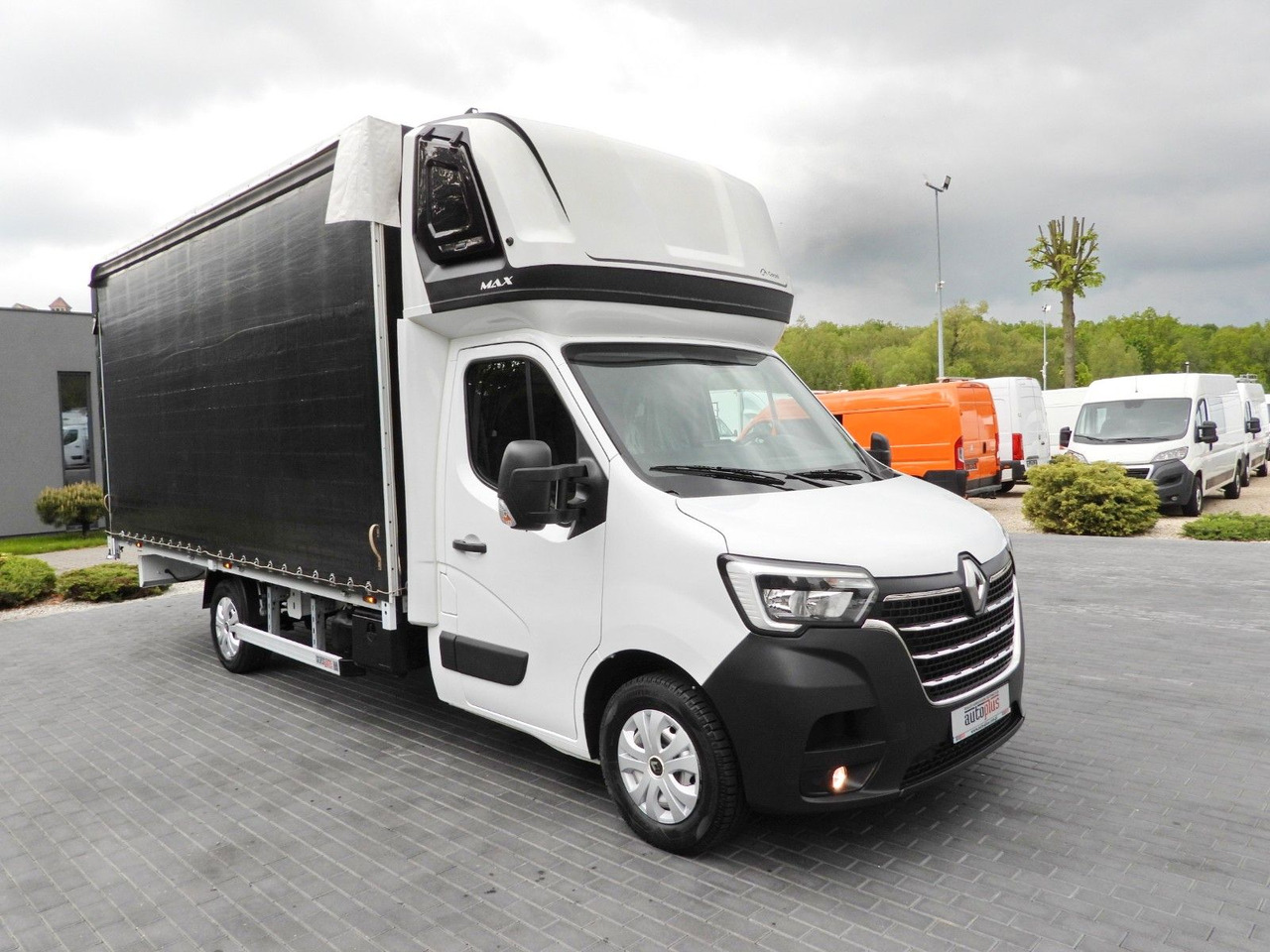 Renault MASTER PLANDEKA 10 PALET WEBASTO TEMPOMAT A/C - Furgoneta con lona: foto 4 Renault MASTER PLANDEKA 10 PALET WEBASTO TEMPOMAT A/C - Furgoneta con lona: foto 4