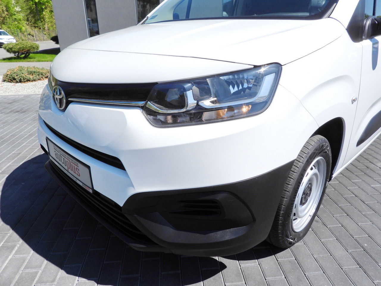 Leasing de TOYOTA PROACE CITY  REFRIGERATOR VAN -15*C POWER SUPPLY 230V CRUISE CONTROL AIR CONDITIONING  100HP TOYOTA PROACE CITY  REFRIGERATOR VAN -15*C POWER SUPPLY 230V CRUISE CONTROL AIR CONDITIONING  100HP: foto 22