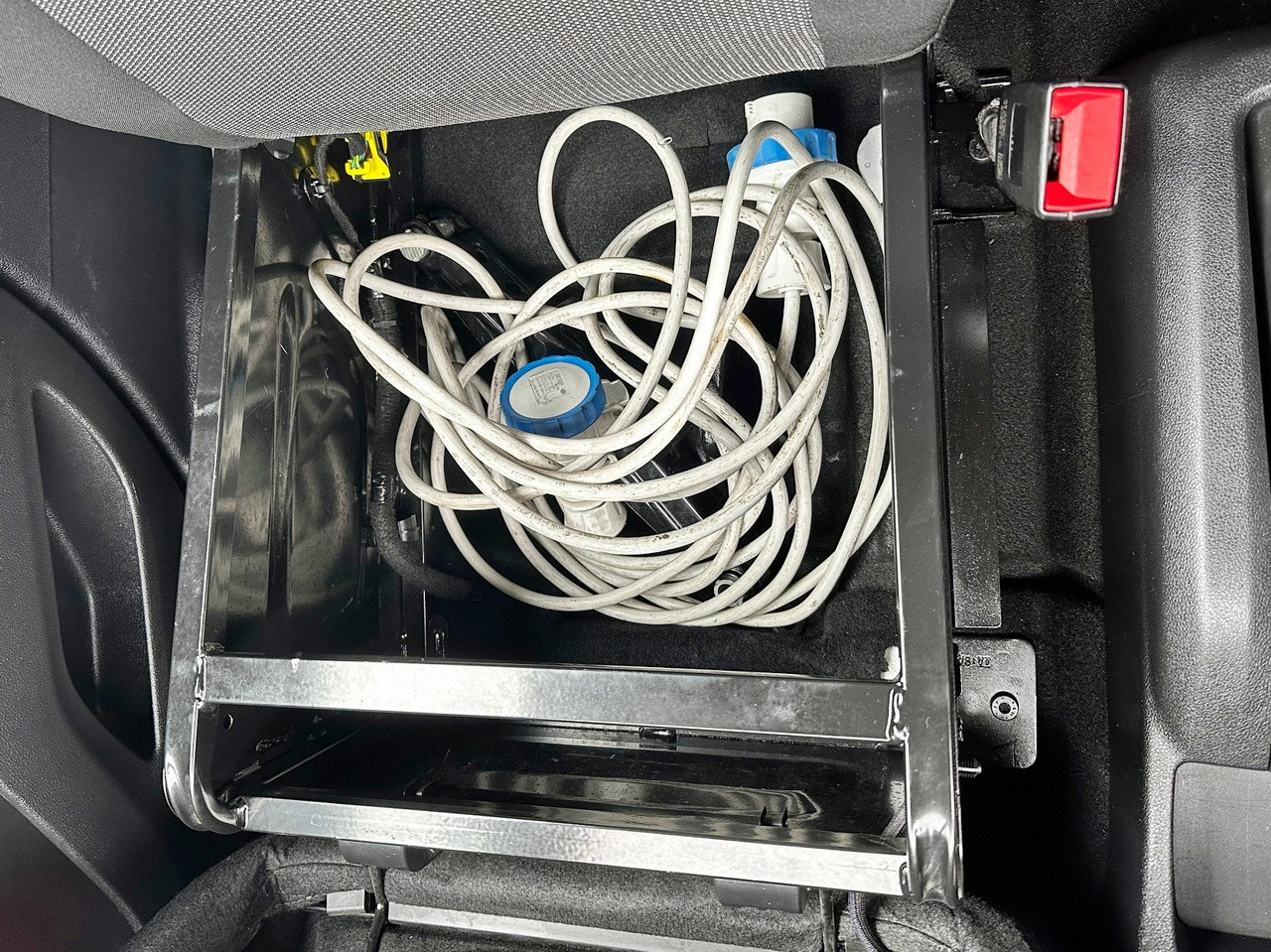 Leasing de TOYOTA PROACE CITY  REFRIGERATOR VAN -15*C POWER SUPPLY 230V CRUISE CONTROL AIR CONDITIONING  100HP TOYOTA PROACE CITY  REFRIGERATOR VAN -15*C POWER SUPPLY 230V CRUISE CONTROL AIR CONDITIONING  100HP: foto 42