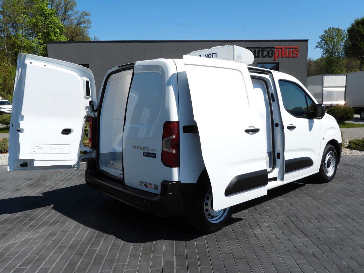 Toyota PROACE CITY KÜHLKASTENWAGEN -15*C TEMPOMAT - Furgoneta frigorifica: foto 3 Toyota PROACE CITY KÜHLKASTENWAGEN -15*C TEMPOMAT - Furgoneta frigorifica: foto 3