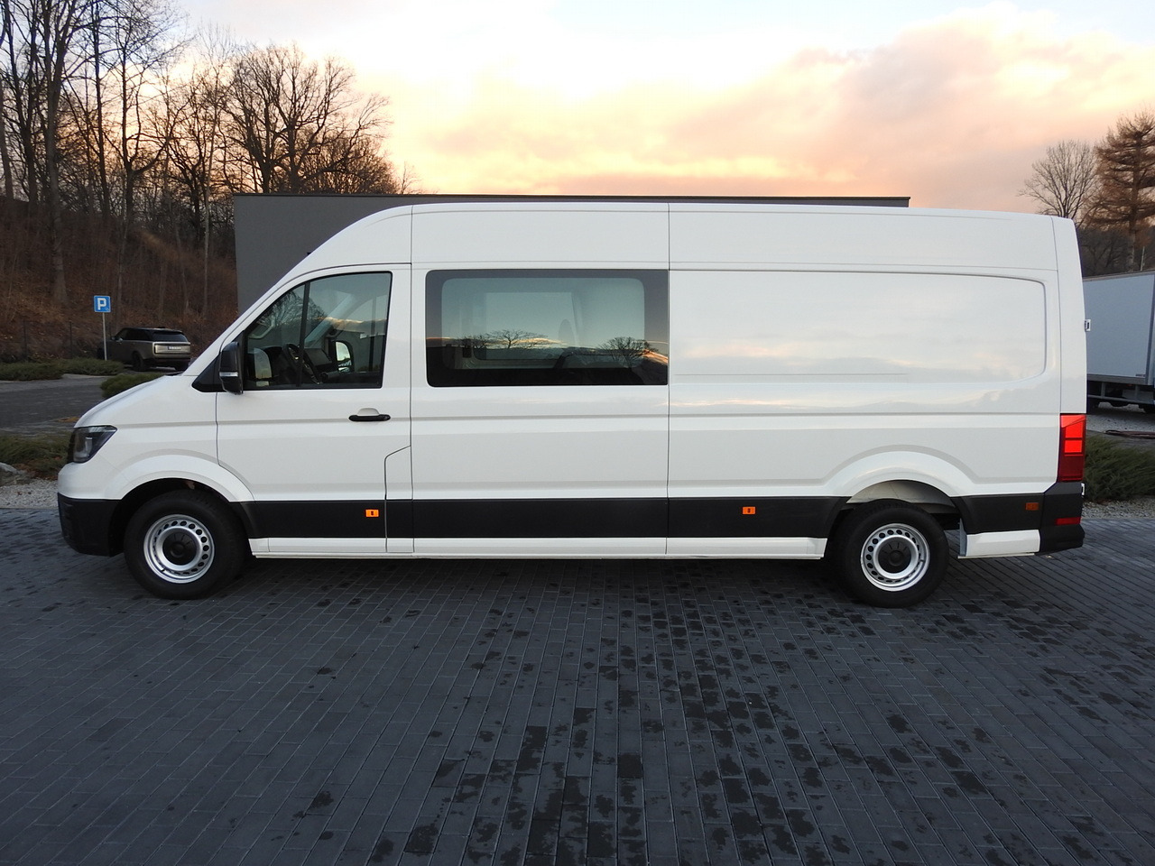 Furgón VOLKSWAGEN CRAFTER 4X4 4MOTION BOX DELIVERY VAN 7 SEATS AIR CONDITIONING 140HP: foto 9 Furgón VOLKSWAGEN CRAFTER 4X4 4MOTION BOX DELIVERY VAN 7 SEATS AIR CONDITIONING 140HP: foto 9