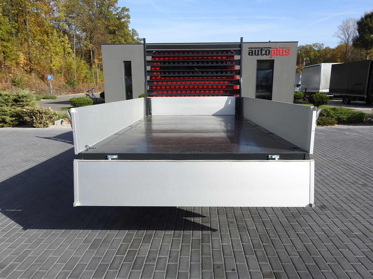 Furgoneta combi VOLKSWAGEN CRAFTER STAKE BODY DOUBLE CABIN DOKA 7 SEATS AIR CONDITIONING 140HP: foto 11 Furgoneta combi VOLKSWAGEN CRAFTER STAKE BODY DOUBLE CABIN DOKA 7 SEATS AIR CONDITIONING 140HP: foto 11