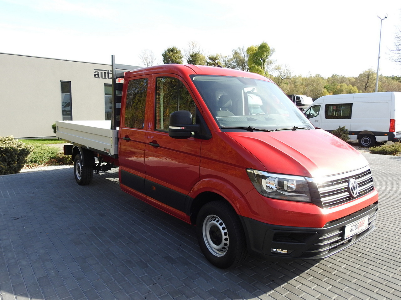 VOLKSWAGEN CRAFTER STAKE BODY DOUBLE CABIN DOKA 7 SEATS AIR CONDITIONING 140HP - Furgoneta caja abierta: foto 4 VOLKSWAGEN CRAFTER STAKE BODY DOUBLE CABIN DOKA 7 SEATS AIR CONDITIONING 140HP - Furgoneta caja abierta: foto 4