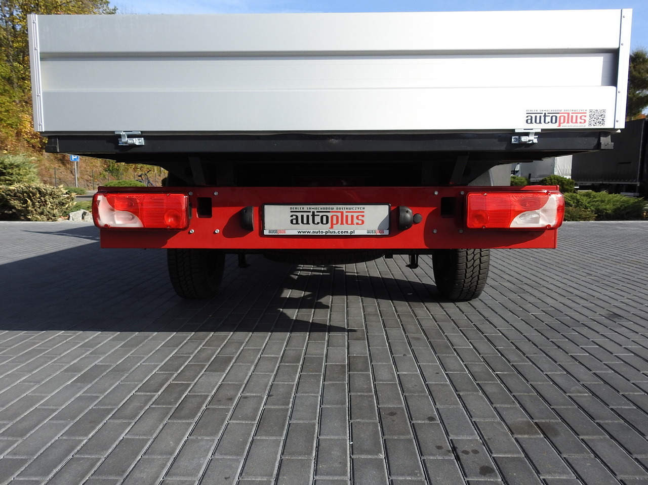 Furgoneta combi VOLKSWAGEN CRAFTER STAKE BODY DOUBLE CABIN DOKA 7 SEATS AIR CONDITIONING 140HP: foto 16 Furgoneta combi VOLKSWAGEN CRAFTER STAKE BODY DOUBLE CABIN DOKA 7 SEATS AIR CONDITIONING 140HP: foto 16