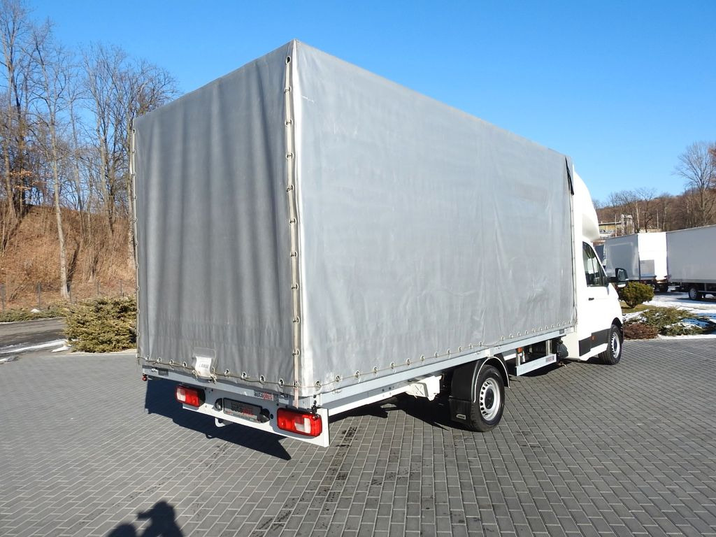 Volkswagen CRAFTER PRITSCHE PLANE 10 PALETTEN WEBASTO - Furgoneta con lona: foto 3 Volkswagen CRAFTER PRITSCHE PLANE 10 PALETTEN WEBASTO - Furgoneta con lona: foto 3