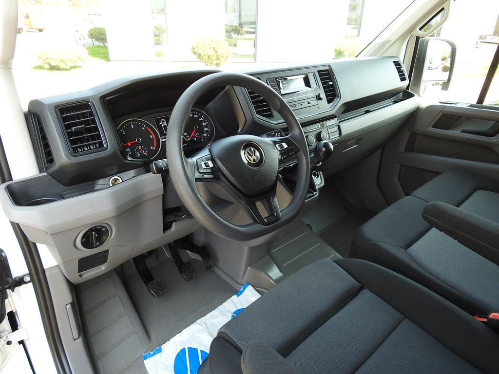 Volkswagen CRAFTER PRITSCHE PLANE 10 PALETTEN WEBASTO - Furgoneta con lona: foto 2 Volkswagen CRAFTER PRITSCHE PLANE 10 PALETTEN WEBASTO - Furgoneta con lona: foto 2