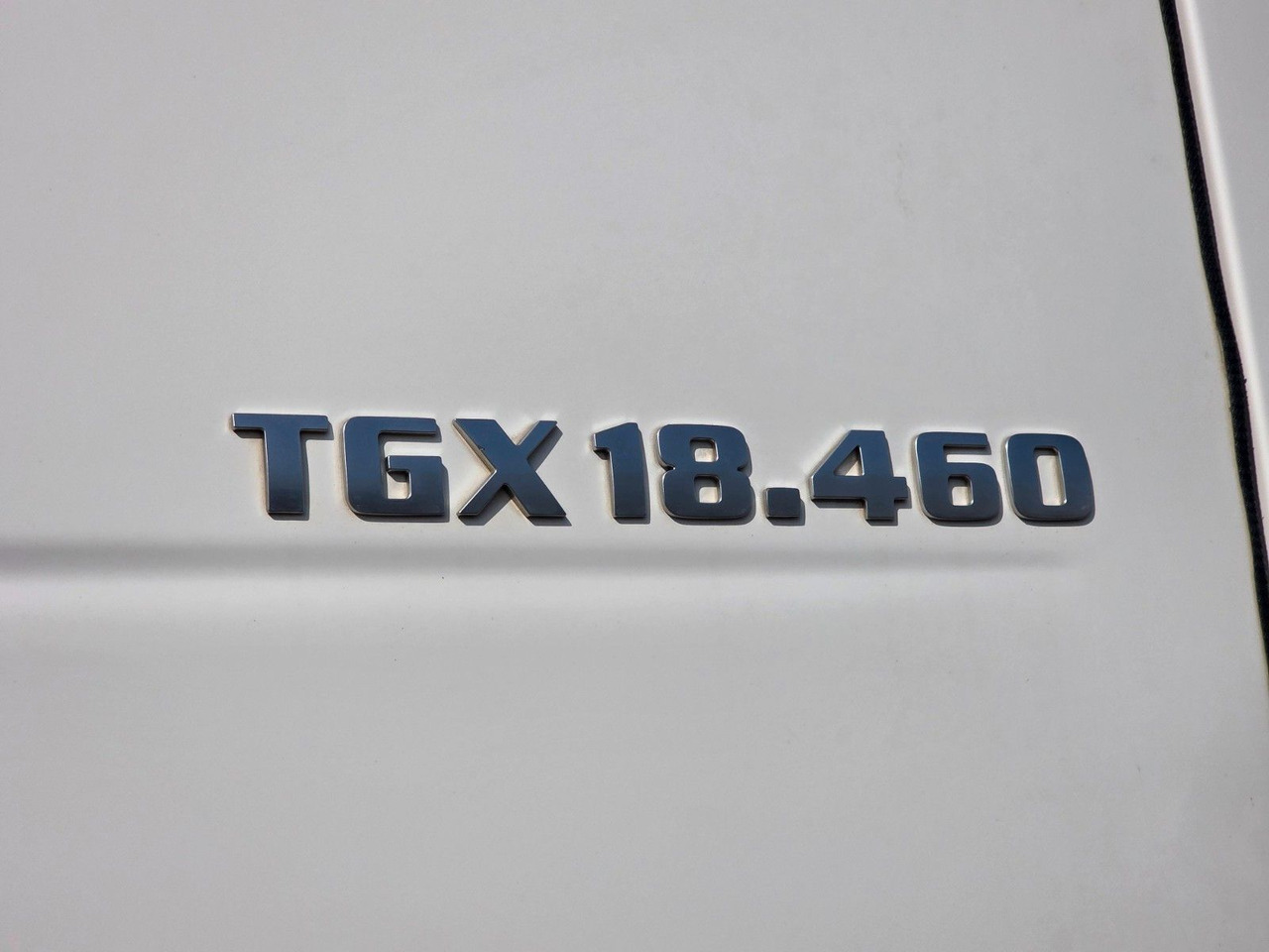 Cabeza tractora MAN TGX 18.460 4X2 LLS-U / Retarder: foto 25 Cabeza tractora MAN TGX 18.460 4X2 LLS-U / Retarder: foto 25