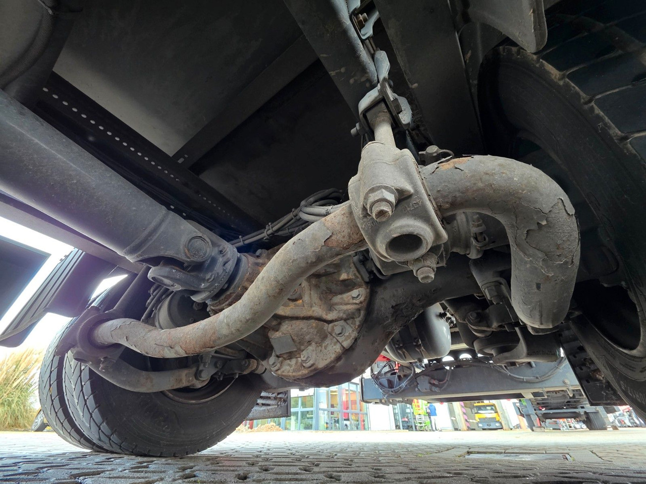 Camión caja cerrada MAN TGL 12.220 4x2 BL / Ladebordwand: foto 22