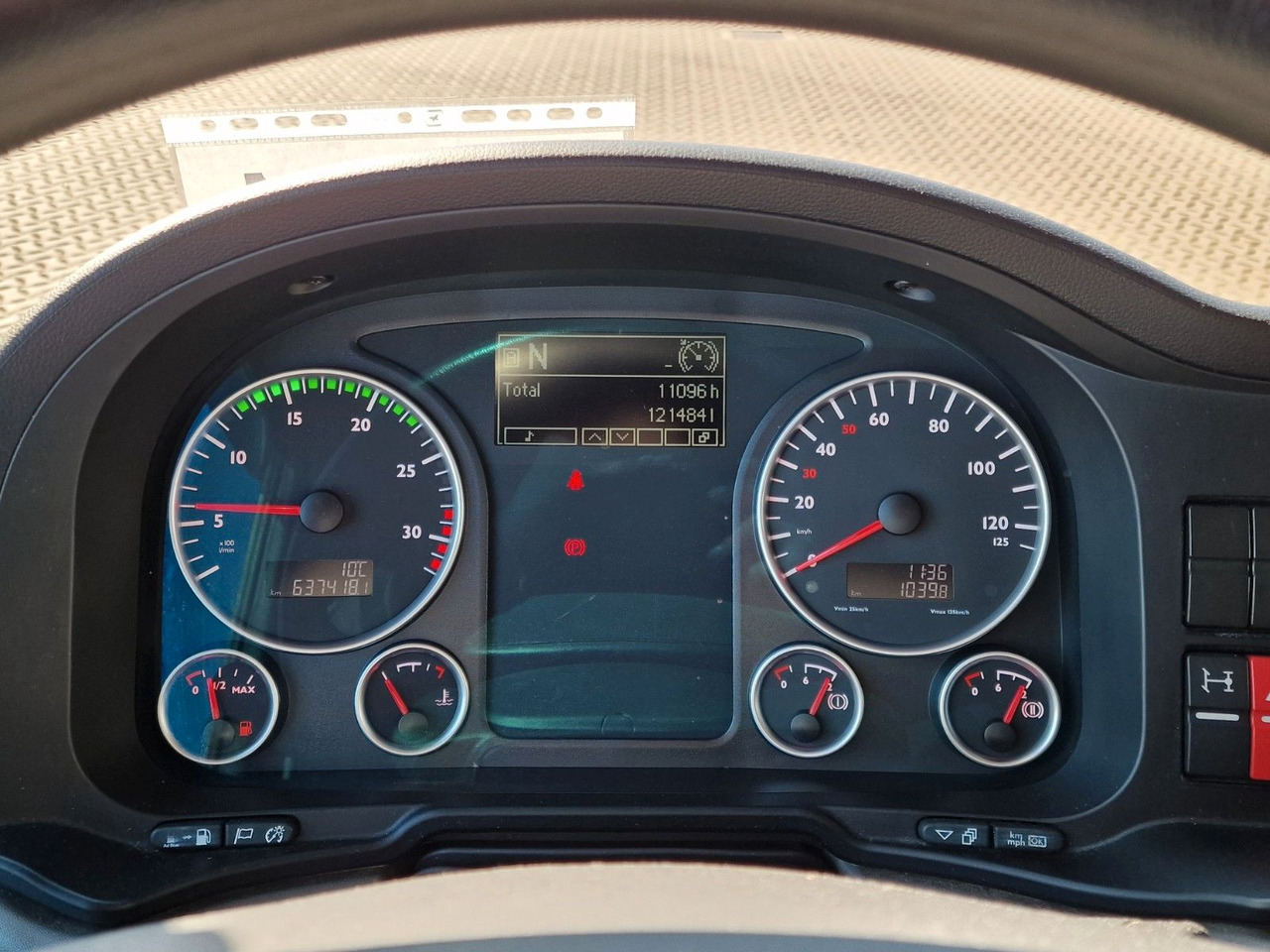 Camión frigorífico MAN TGL 12.250 4X2 BL / Ladebordwand: foto 24 Camión frigorífico MAN TGL 12.250 4X2 BL / Ladebordwand: foto 24