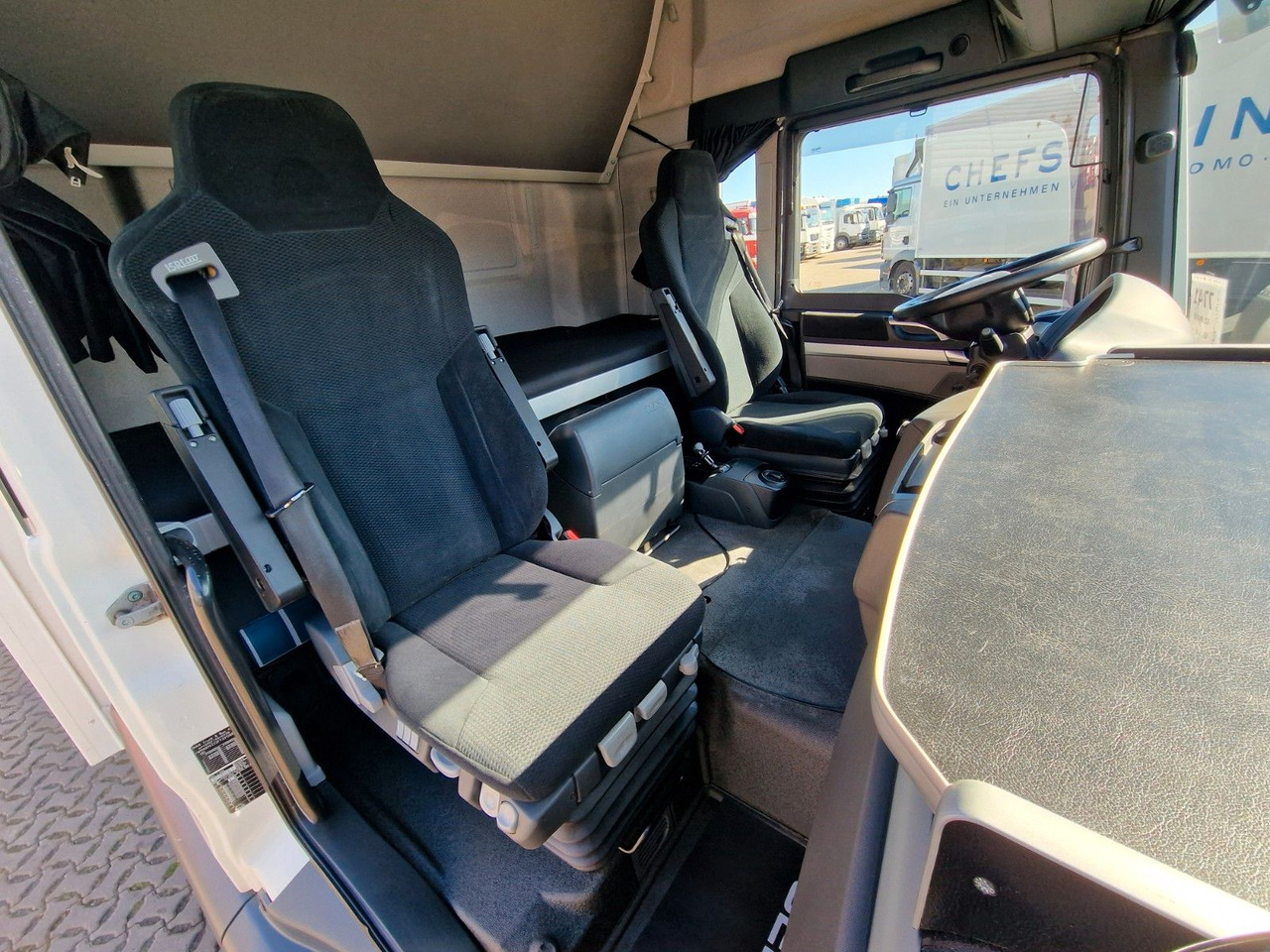 Camión frigorífico MAN TGL 12.250 4X2 BL / Ladebordwand: foto 19 Camión frigorífico MAN TGL 12.250 4X2 BL / Ladebordwand: foto 19