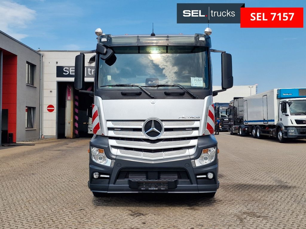 Mercedes-Benz Actros 2545 / Tierkadaver / mit Waage Mercedes-Benz Actros 2545 /für Tierkadaver / mit Waage - Camión volquete: foto 2 Mercedes-Benz Actros 2545 / Tierkadaver / mit Waage Mercedes-Benz Actros 2545 /für Tierkadaver / mit Waage - Camión volquete: foto 2