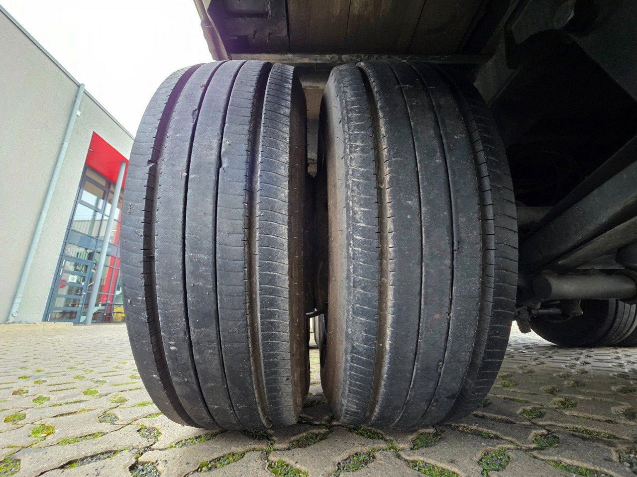 Semirremolque lona Meusburger MPS-3 / Radmulde / Lenk-Liftachse /Verbreiterbar: foto 39