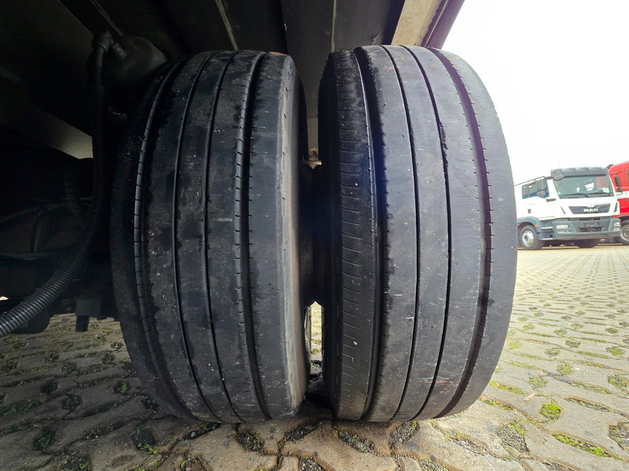 Semirremolque lona Meusburger MPS-3 / Radmulde / Lenk-Liftachse /Verbreiterbar: foto 34