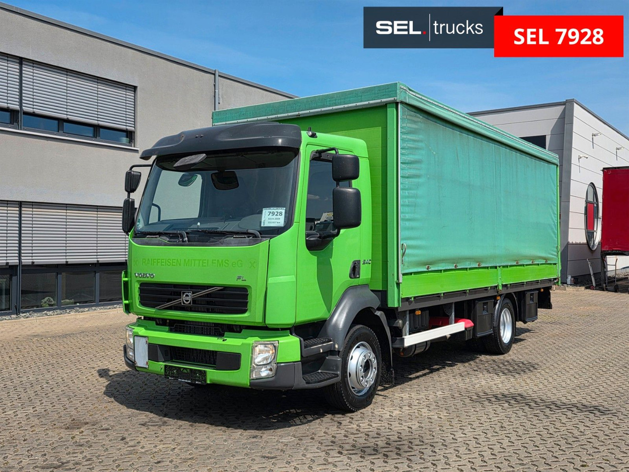 Volvo FL 240 - Camión lona: foto 1 Volvo FL 240 - Camión lona: foto 1