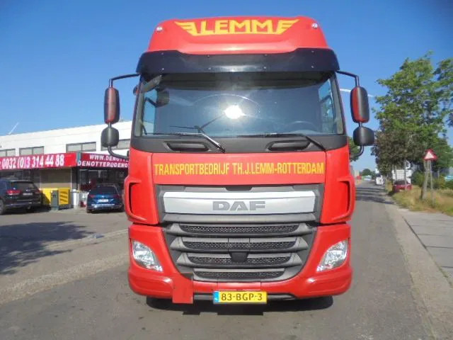 DAF CF 440 - Cabeza tractora: foto 2 DAF CF 440 - Cabeza tractora: foto 2